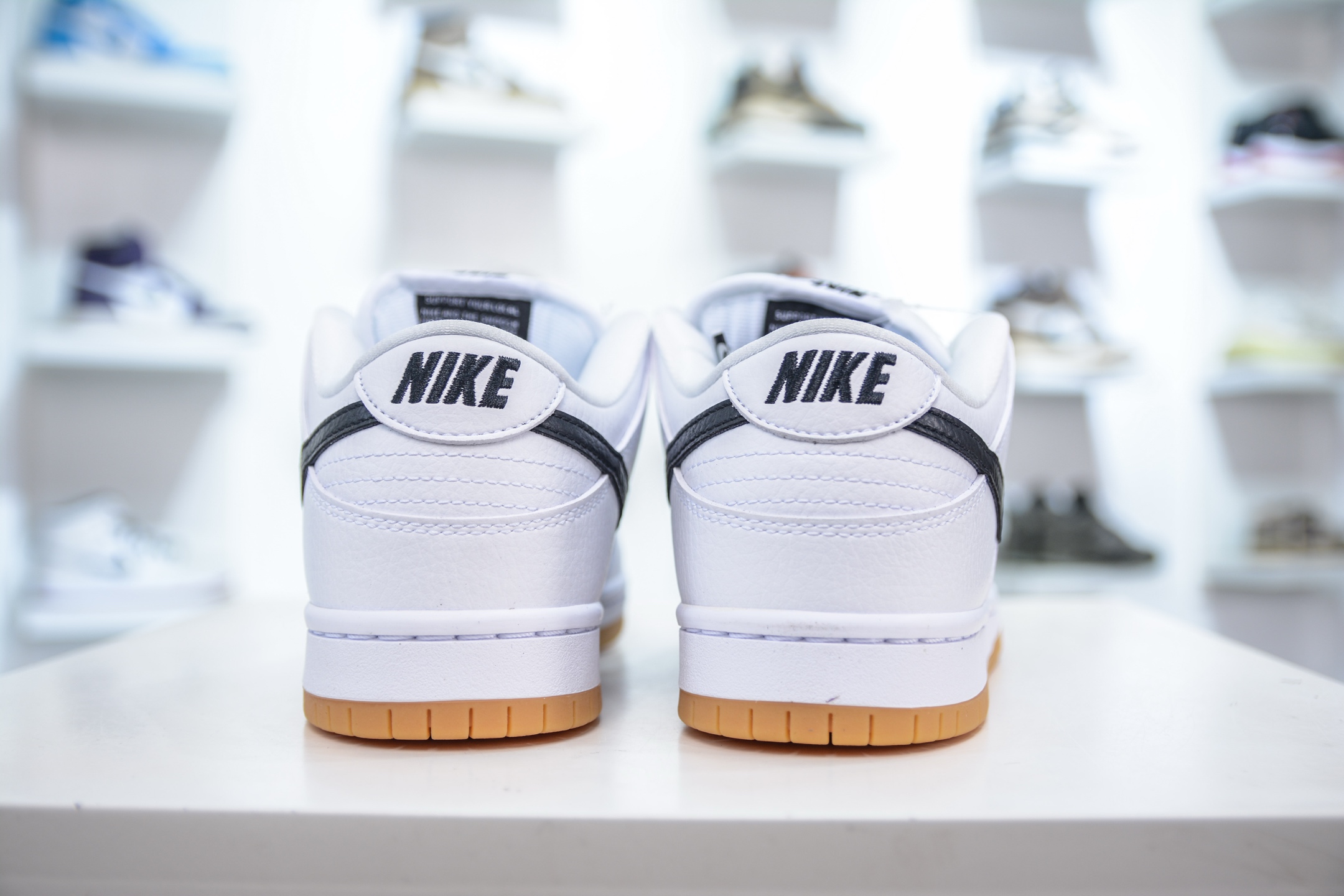 AY性价比 260 AY纯原 多版本供应 AY性价比 NK SB Dunk Low Pro lso ”White Gum” 白黑生胶 CD2563-101
