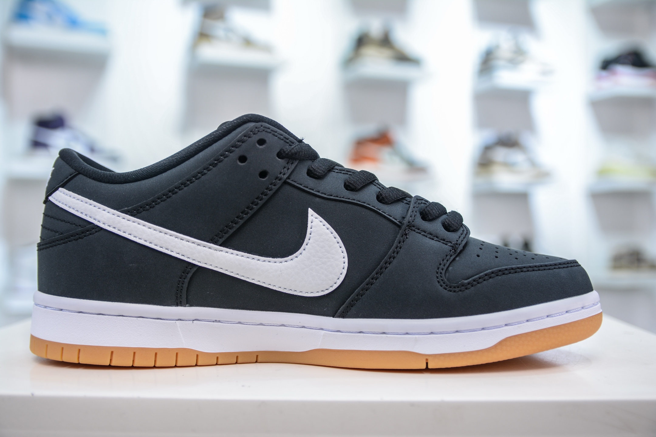 AY性价比 260 AY纯原 多版本供应 AY性价比 Nike Dunk SB Low 黑白生胶 CD2563-006