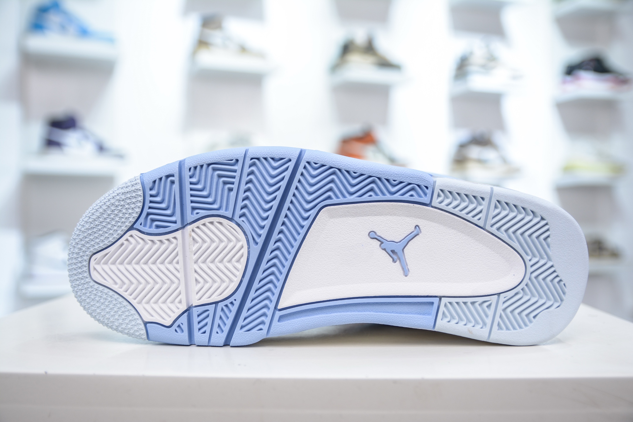 F版 Air Jordan 4 Retro ”Aluminum” 母亲节 白冰蓝 HV0823-100