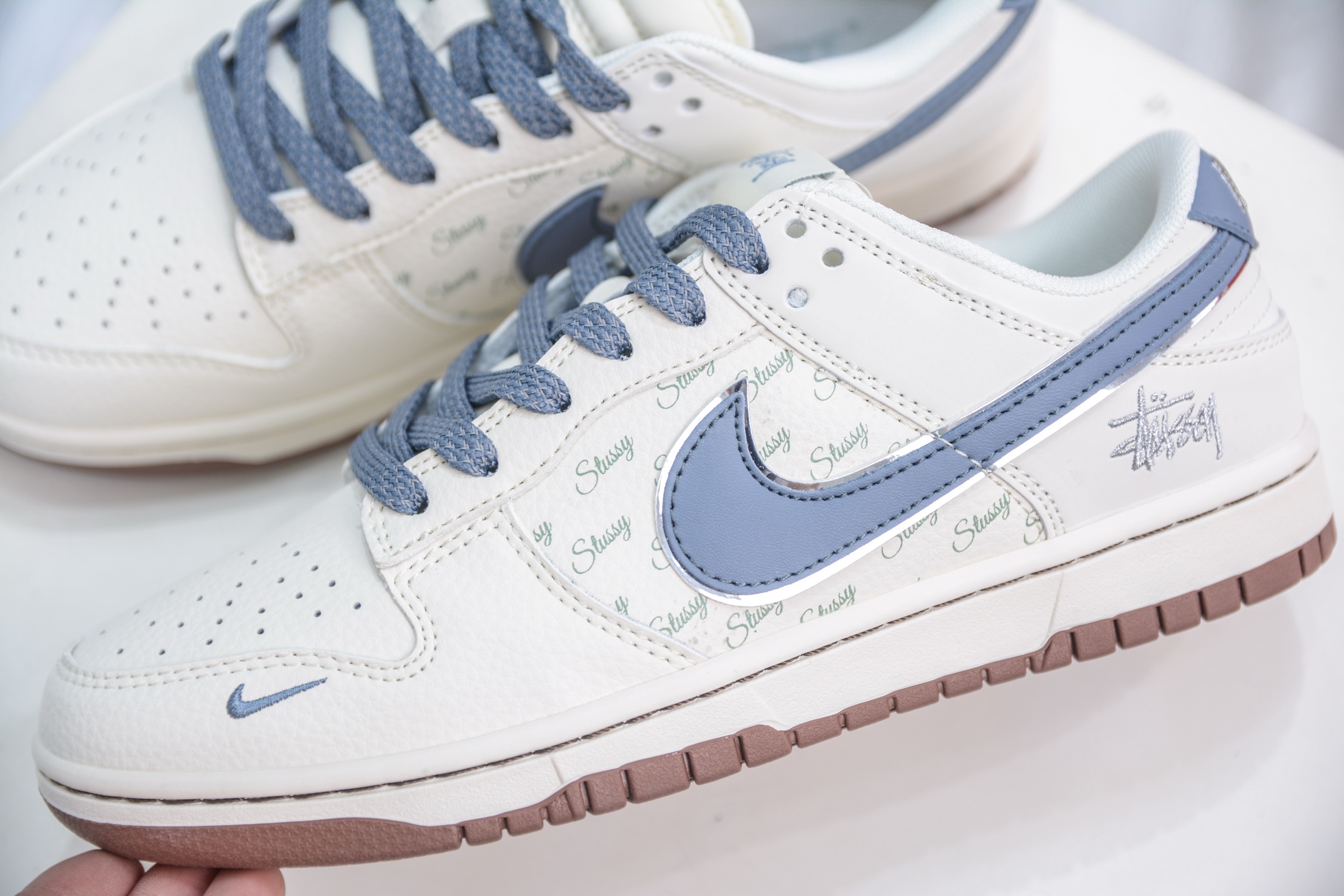 Nike SB Dunk Low x Stussy 斯图西联名-白浅蓝棕 ZH2598-247