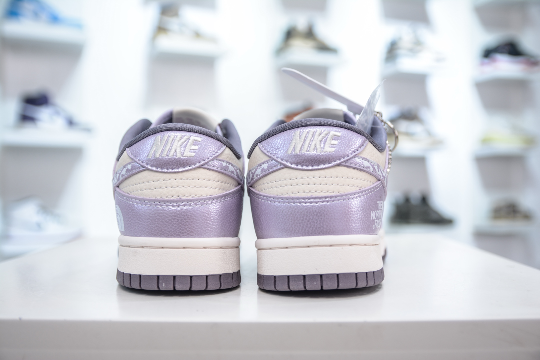 Nike SB Dunk Low x The North Face 北面联名-白紫亮面 KK1333-039