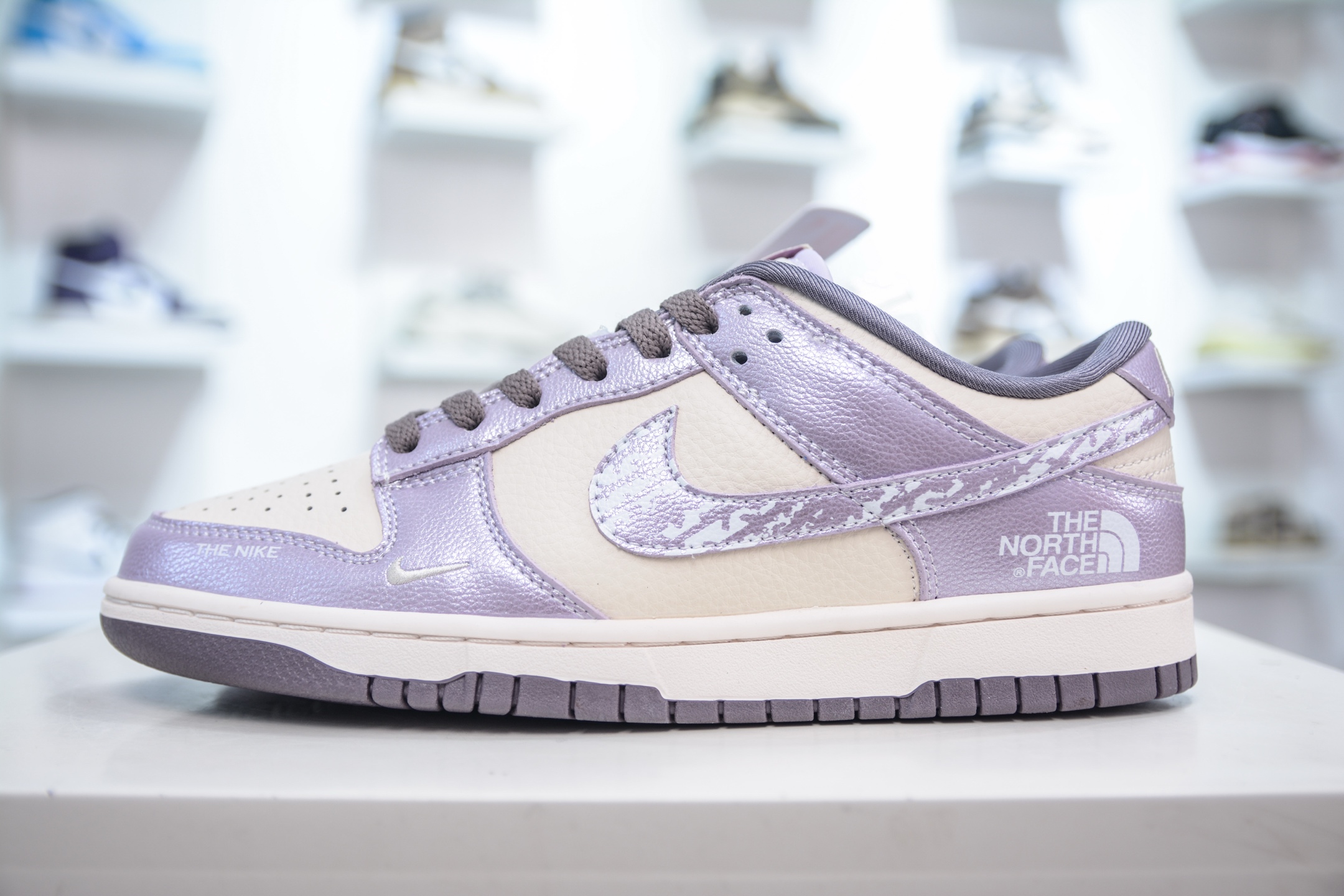 Nike SB Dunk Low x The North Face 北面联名-白紫亮面 KK1333-039
