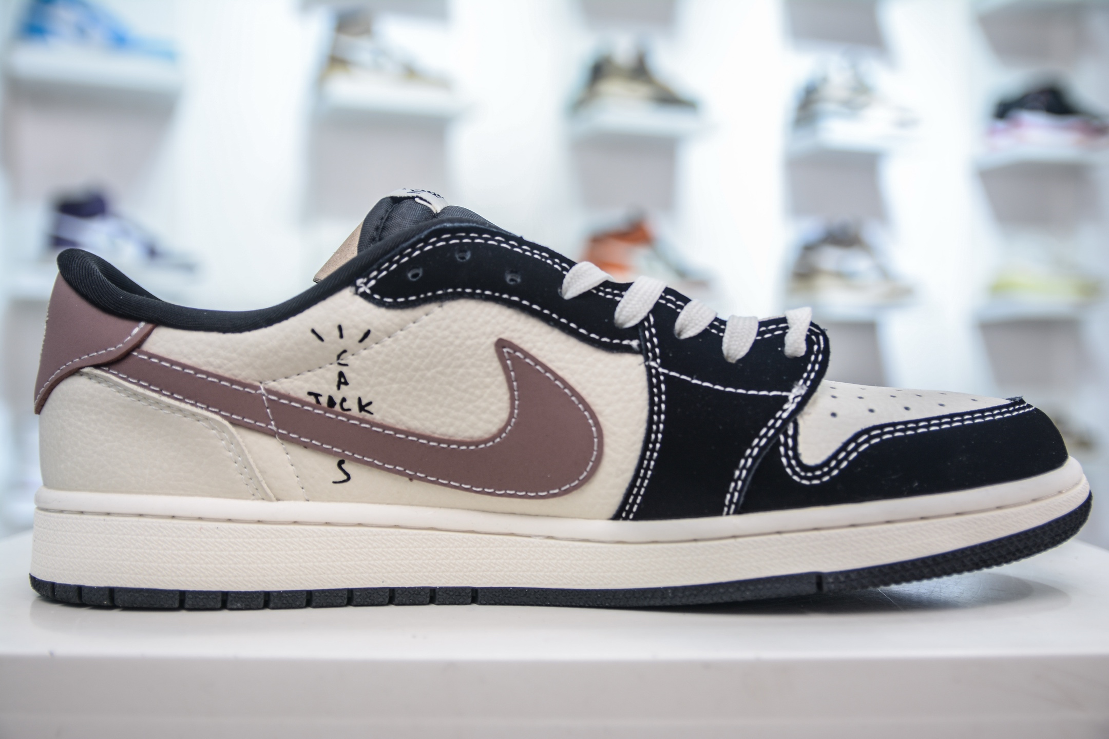 TS x Air Jordan 1 Retro Low x The North Face 北面联名-米棕方格 XS2024-036