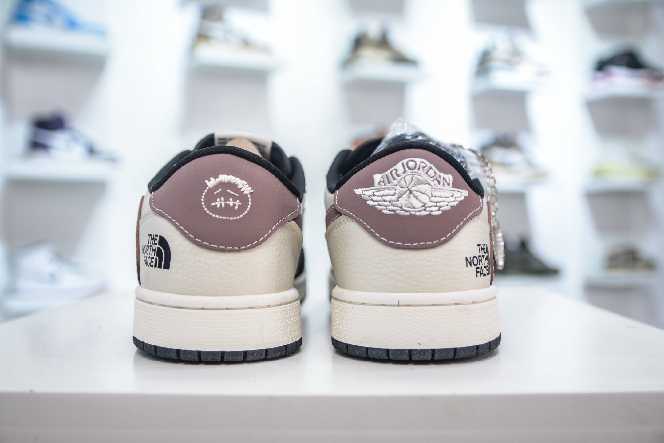 TS x Air Jordan 1 Retro Low x The North Face 北面联名-米棕方格 XS2024-036