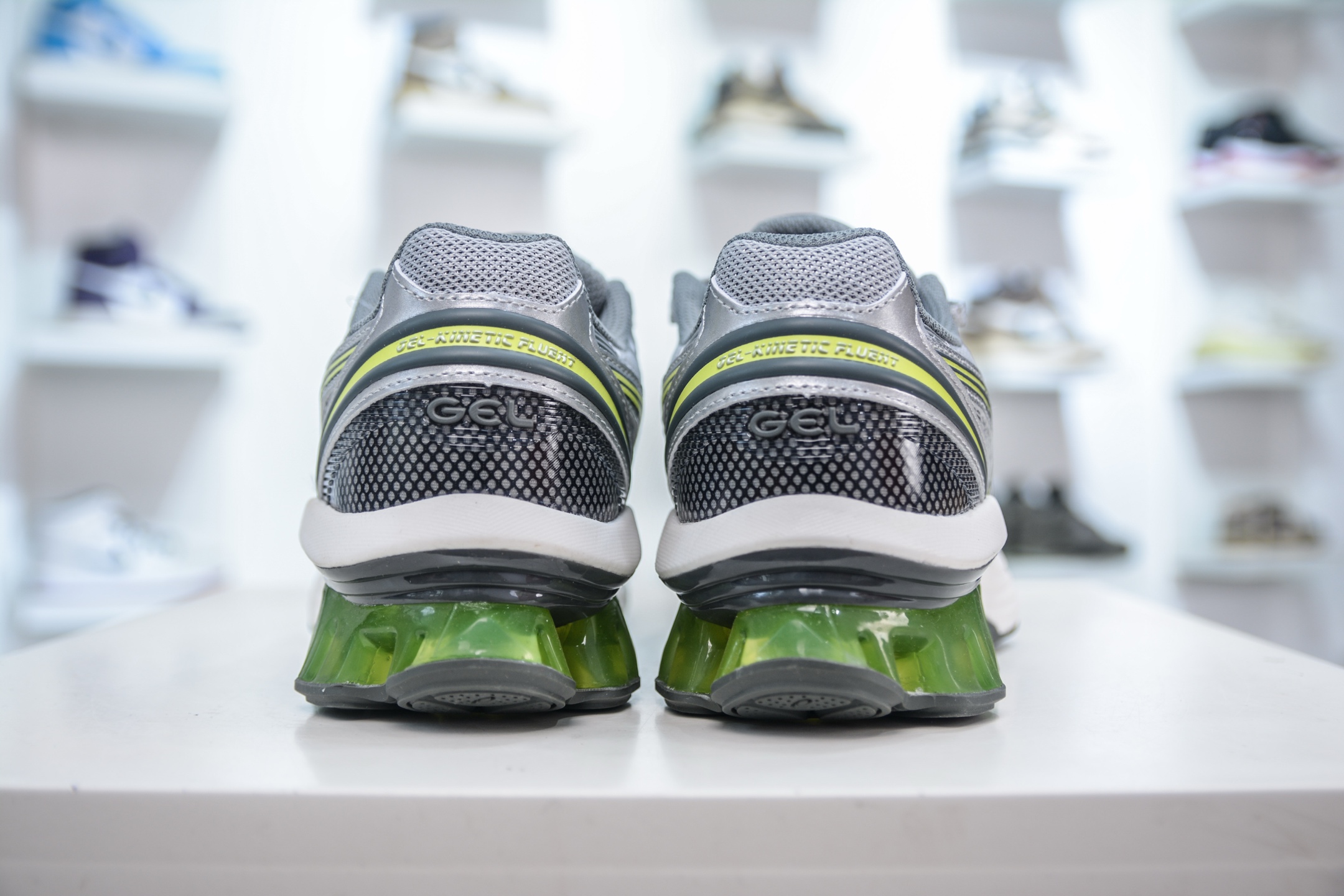 Asics Gel-Kinetic Fluent 亚瑟士运动休闲透气专业跑鞋 1203A591-020