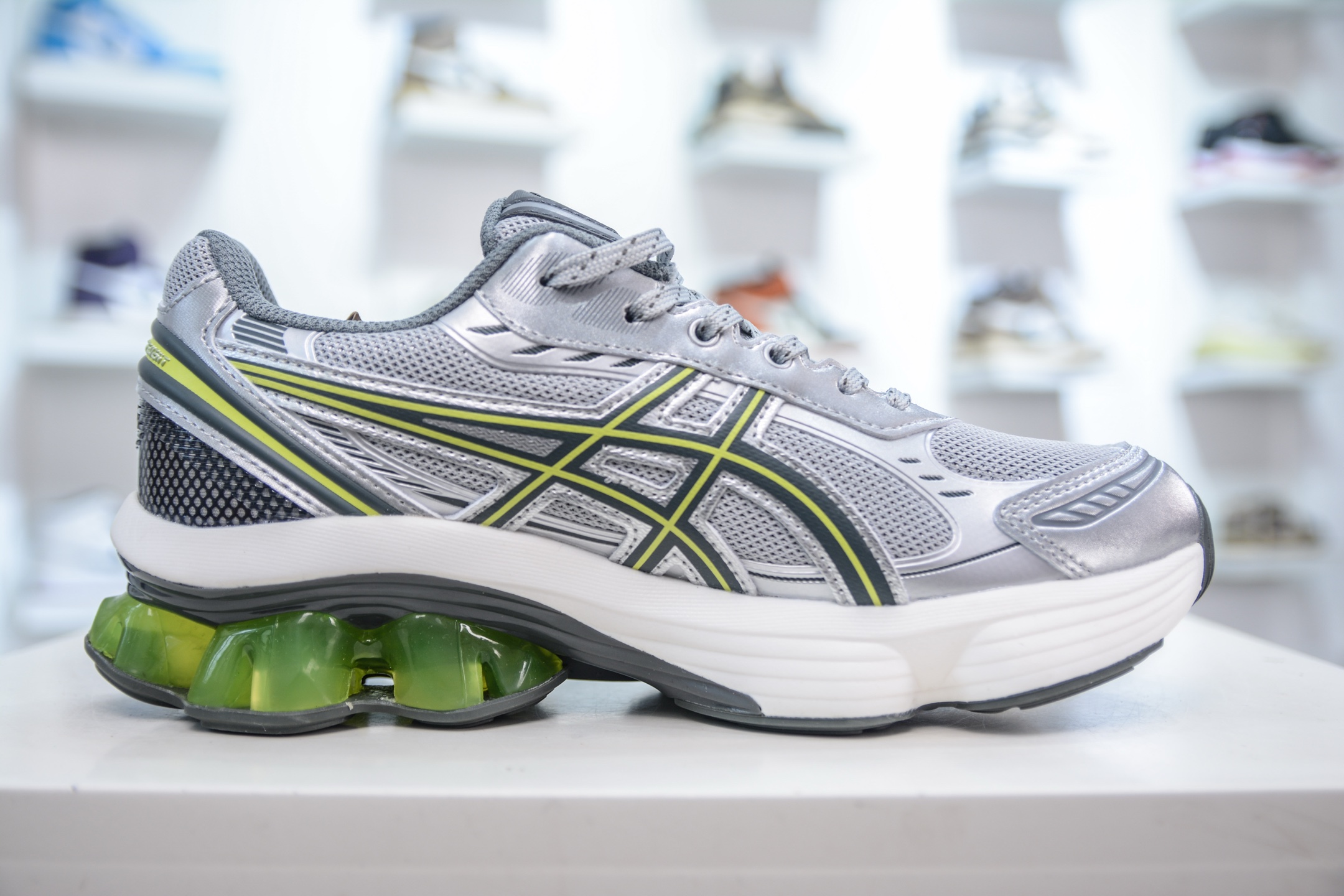 Asics Gel-Kinetic Fluent 亚瑟士运动休闲透气专业跑鞋 1203A591-020