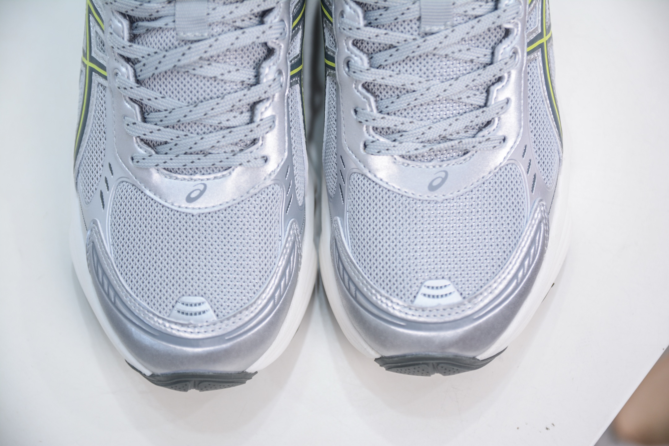 Asics Gel-Kinetic Fluent 亚瑟士运动休闲透气专业跑鞋 1203A591-020