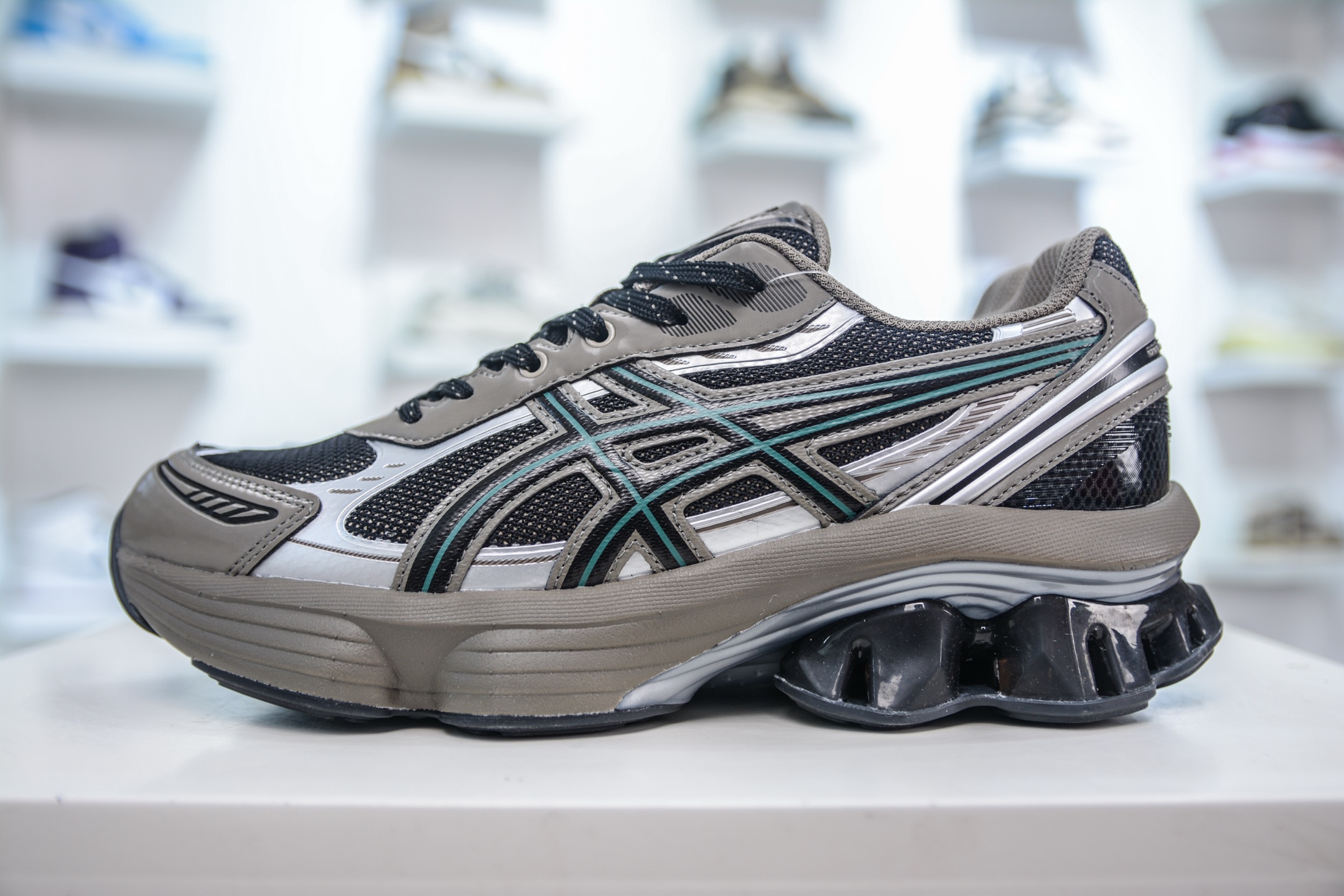 Asics Gel-Kinetic Fluent 亚瑟士运动休闲透气专业跑鞋 1203A737-002