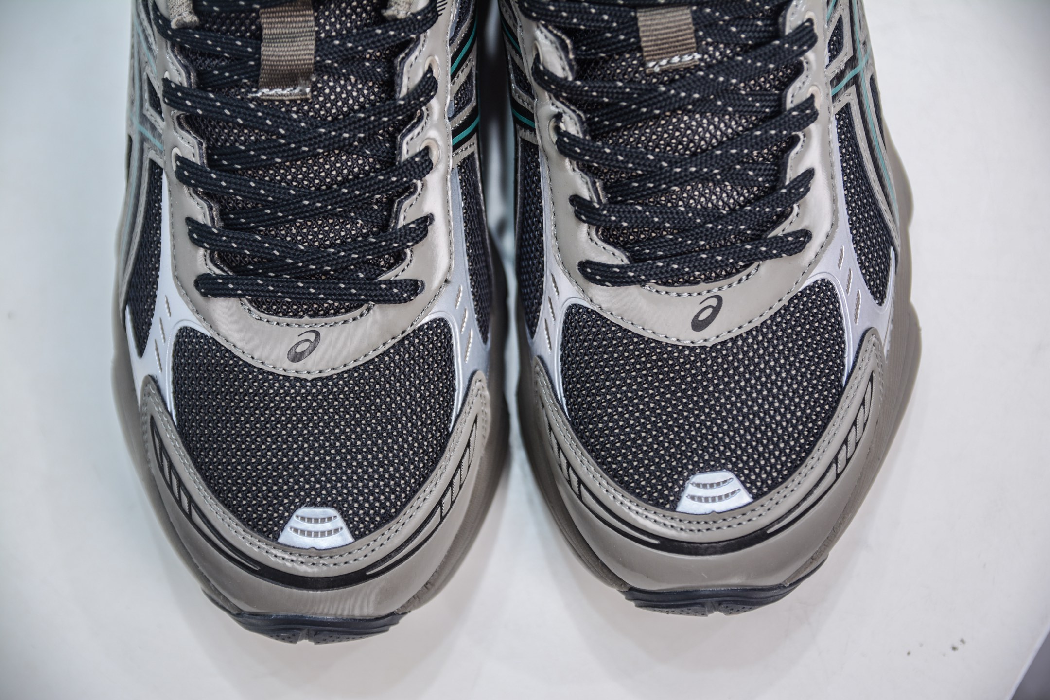 Asics Gel-Kinetic Fluent 亚瑟士运动休闲透气专业跑鞋 1203A737-002
