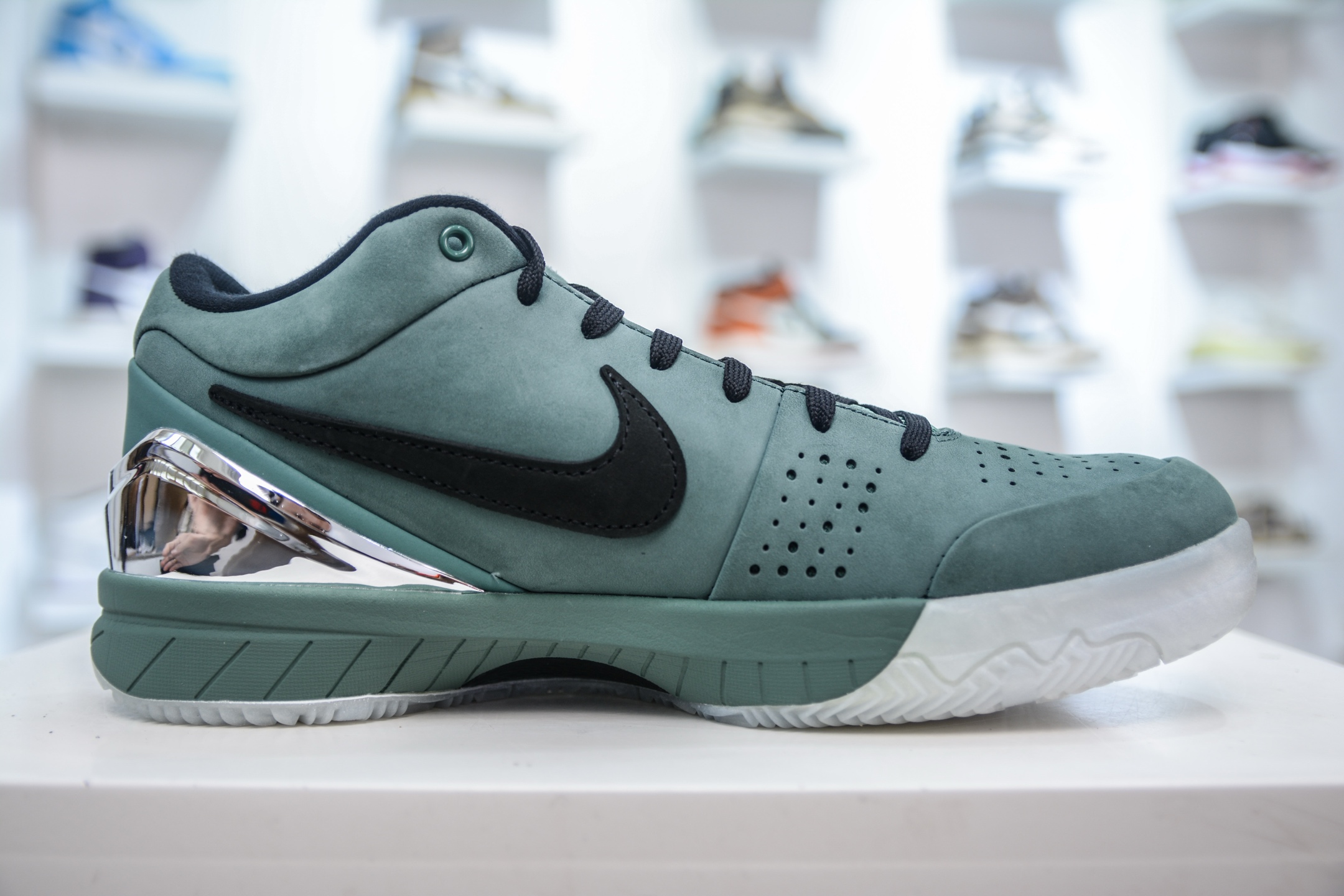 TOP纯原 NK Zoom Kobe 4 科比四代 电镀银绿色 Zoom Turbo气垫后掌EVA缓震 实战配置直接拉满 FQ3545-300