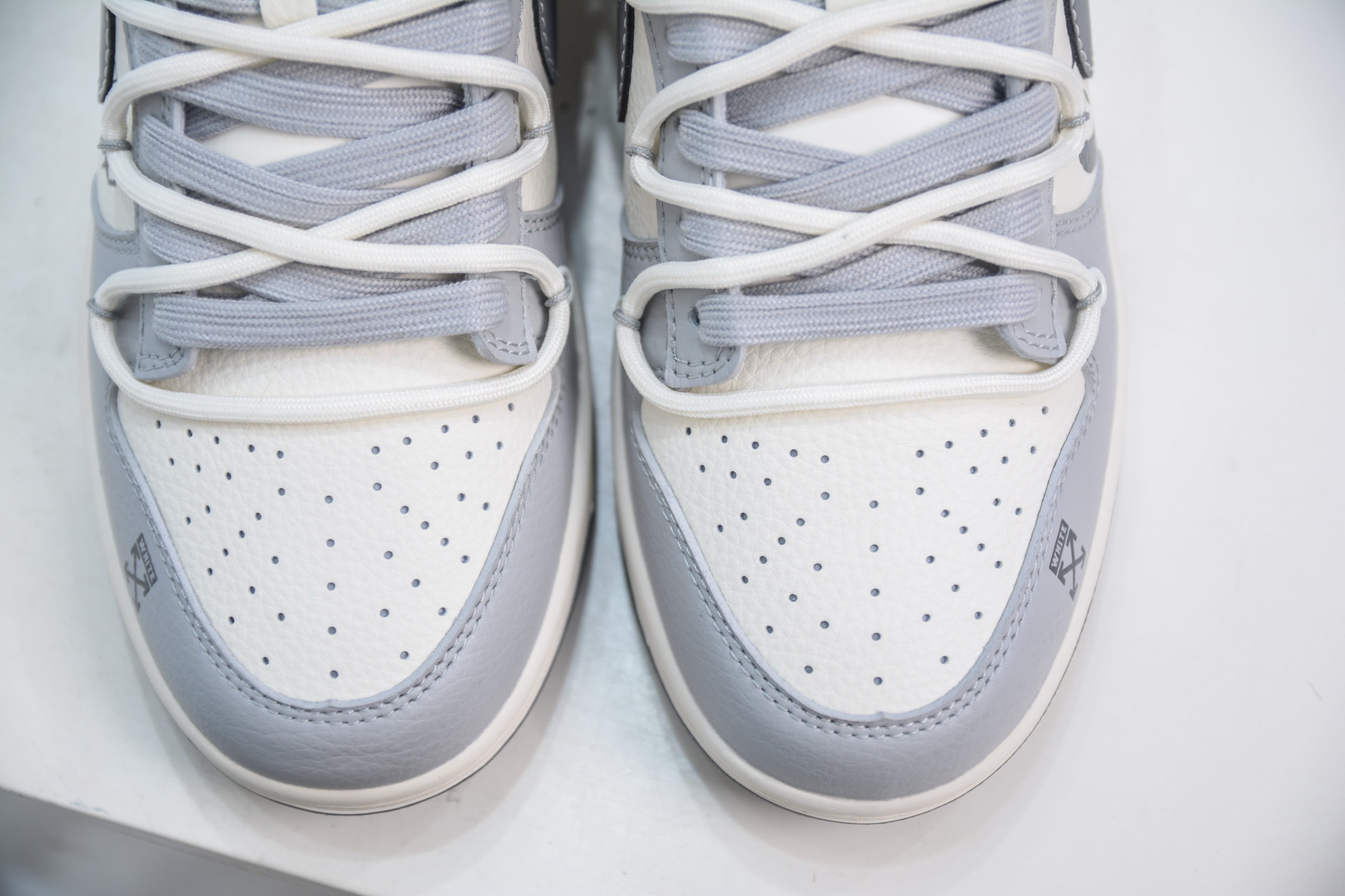 Nike SB Dunk Low x OFF-WHITE OW联名-白灰绑带 DM6868-078