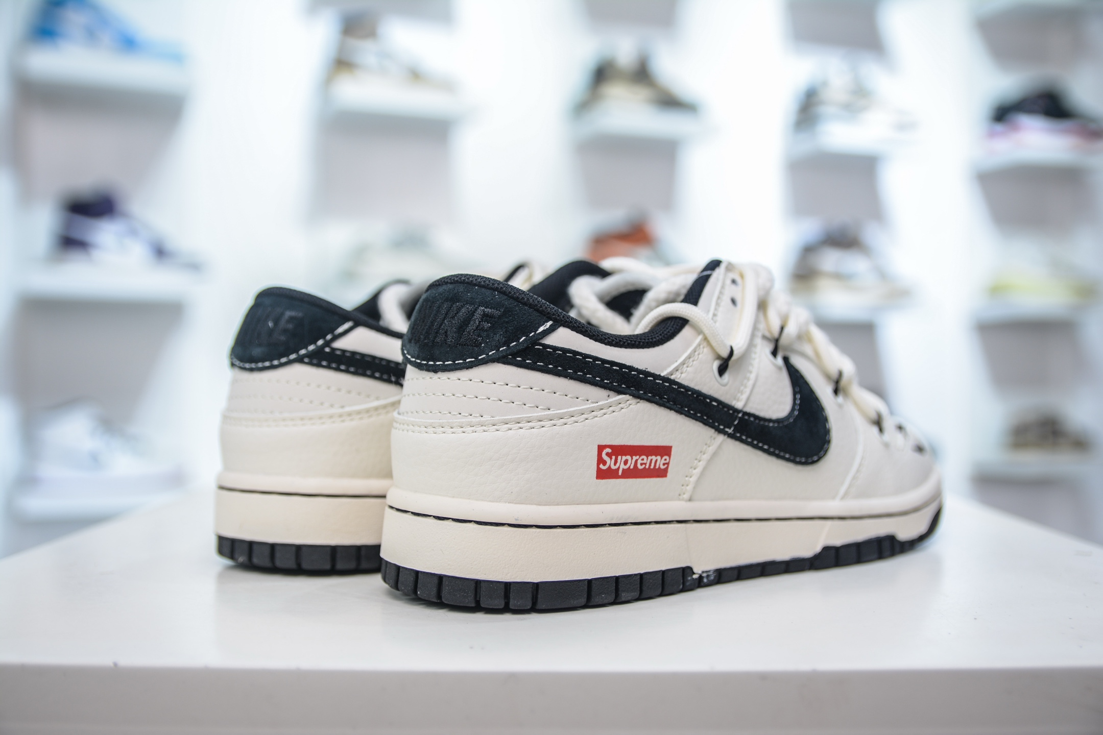 Nike SB Dunk Low x Supreme SUP联名-白黑绑带 YX5066-282