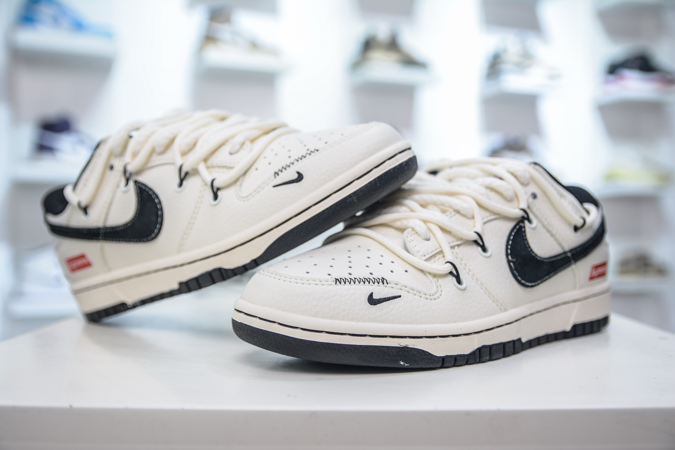 Nike SB Dunk Low x Supreme SUP联名-白黑绑带 YX5066-282