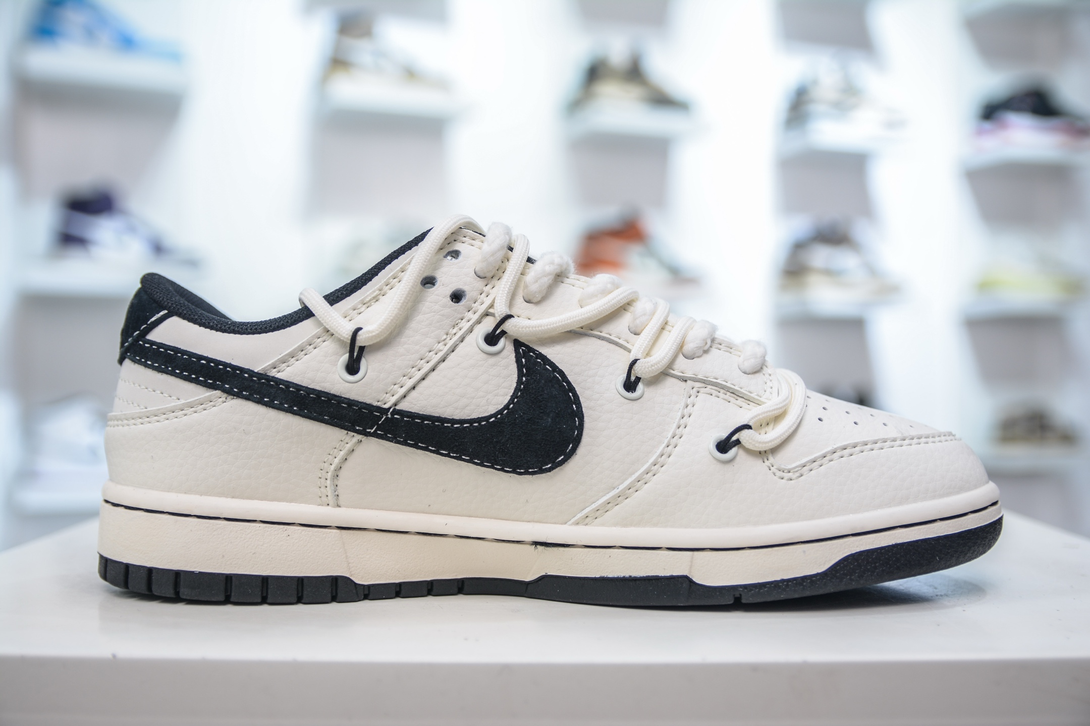 Nike SB Dunk Low x Supreme SUP联名-白黑绑带 YX5066-282