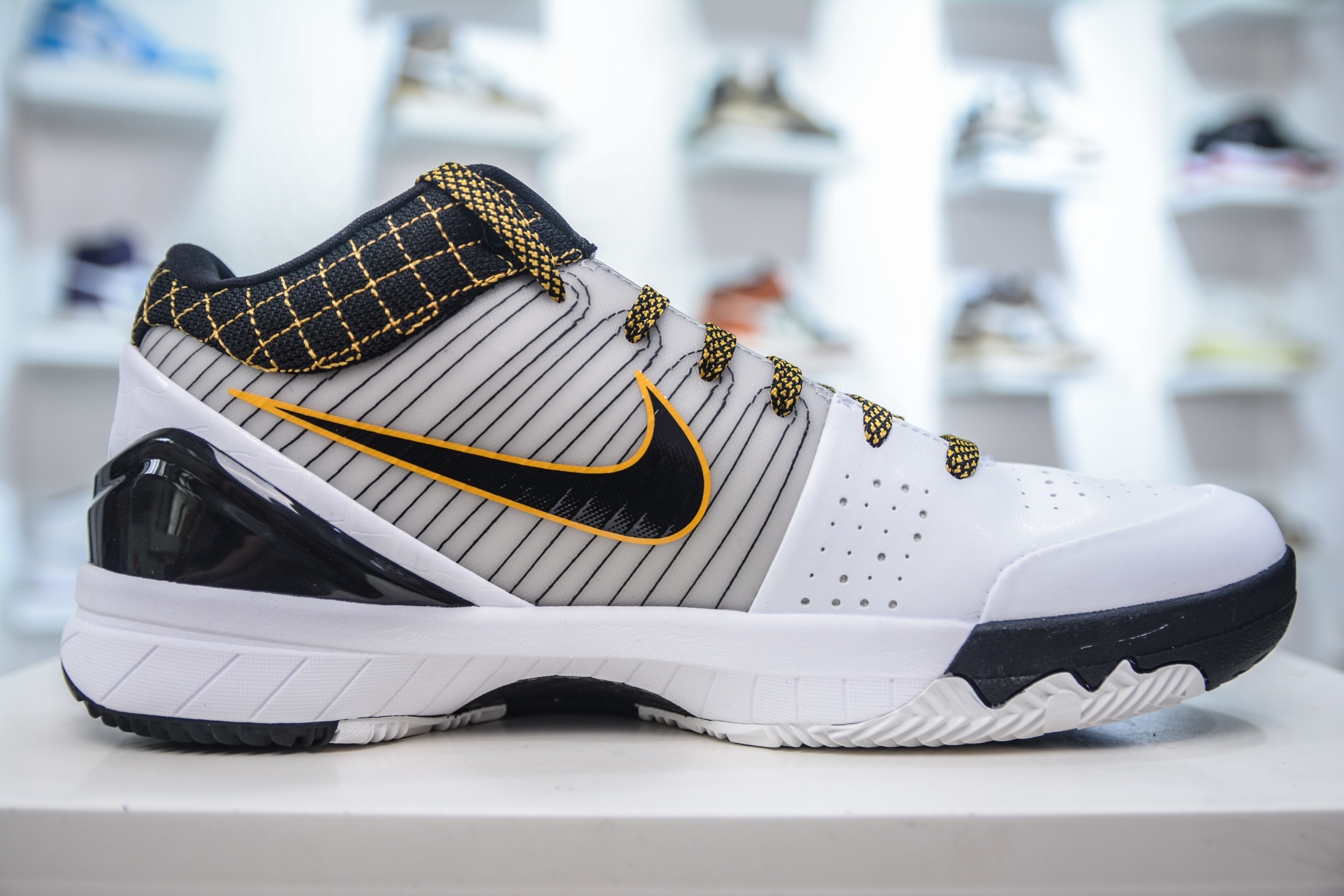 TOP纯原NK Zoom Kobe 4 Protro 科比四代 季后赛 原厂高压 Zoom Turbo气垫后掌EVA缓震 AV6339-101