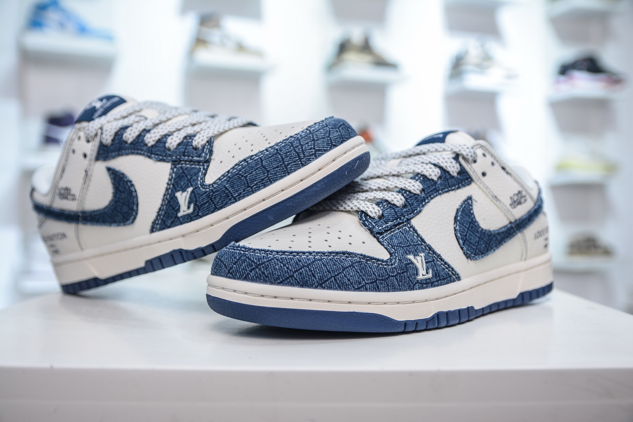 Nike SB Dunk Low x Louis Vuitton LV联名-白蓝牛仔布 FC1688-221