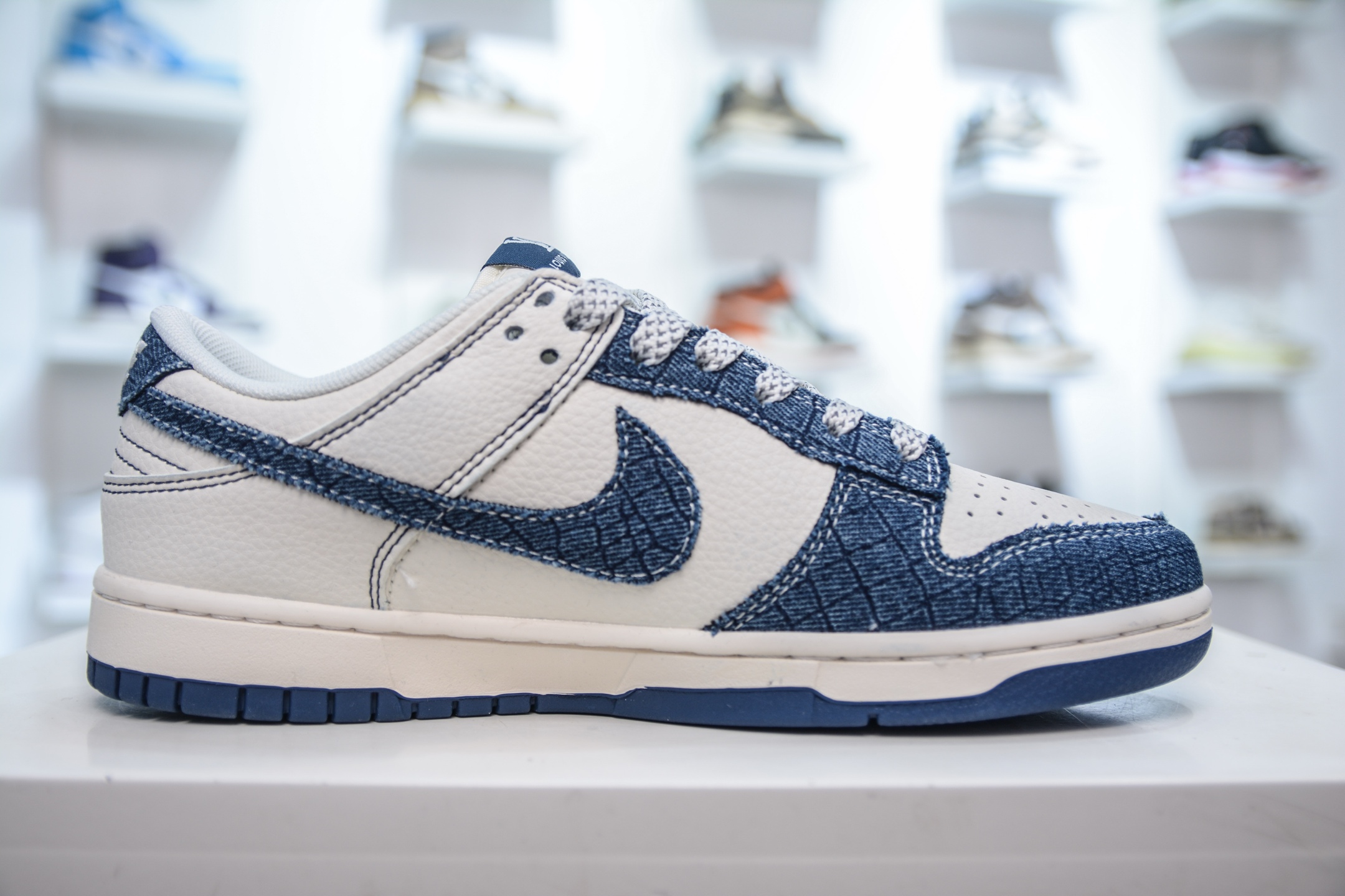 Nike SB Dunk Low x Louis Vuitton LV联名-白蓝牛仔布 FC1688-221