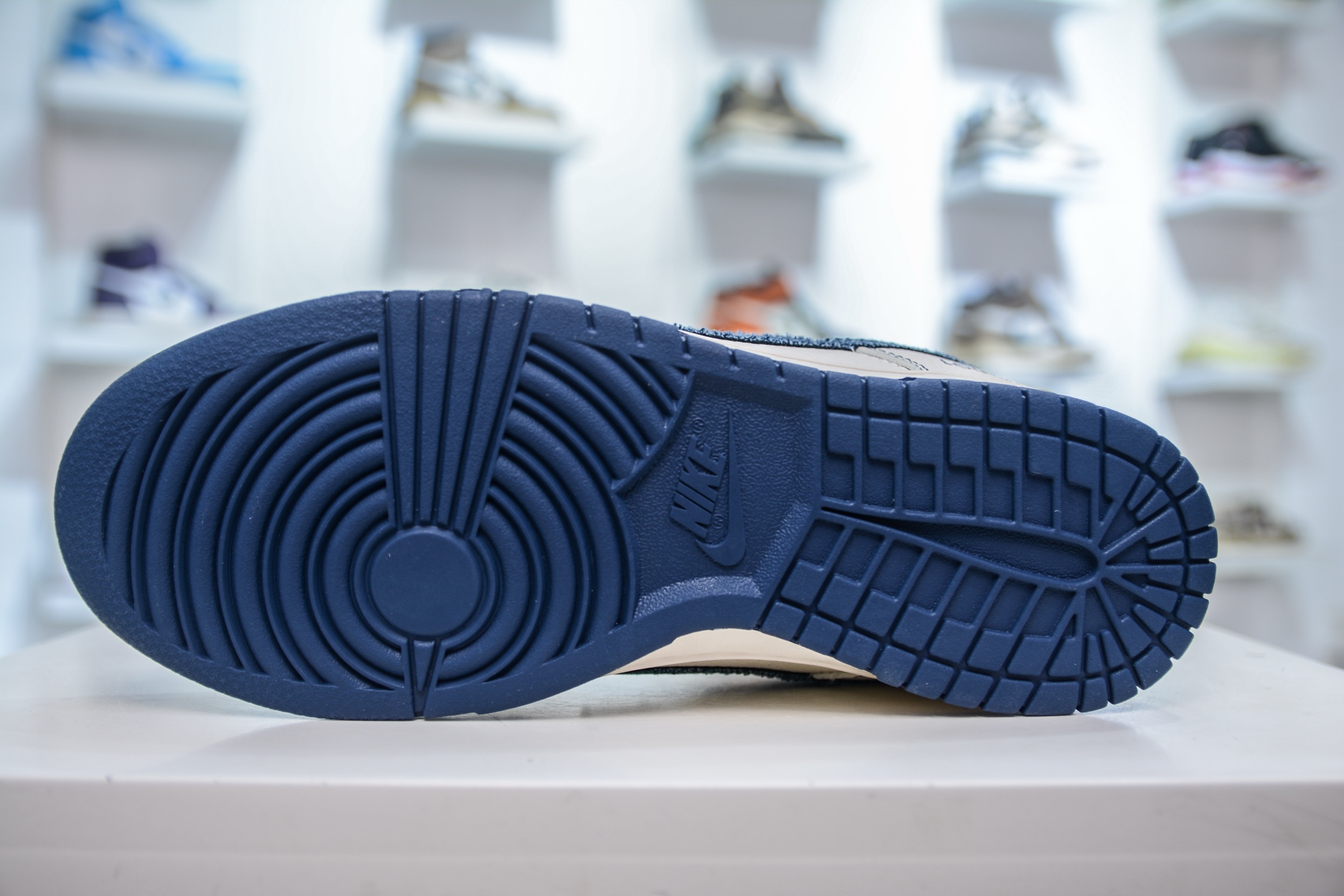 Nike SB Dunk Low x Louis Vuitton LV联名-白蓝牛仔布 FC1688-221