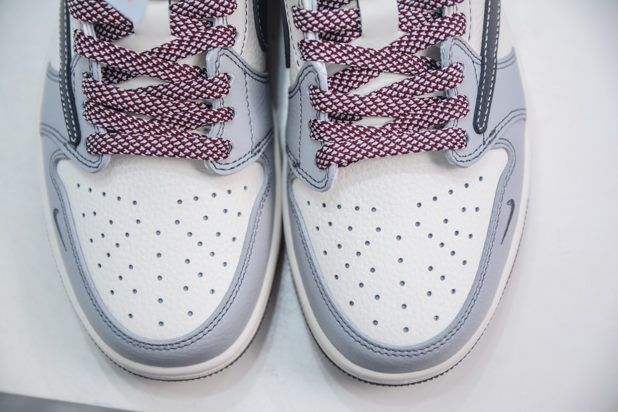 TS x Air Jordan x Stussy AJ1 Low 倒钩低帮联名斯图西-黑勾骷髅头 JJ2508-553