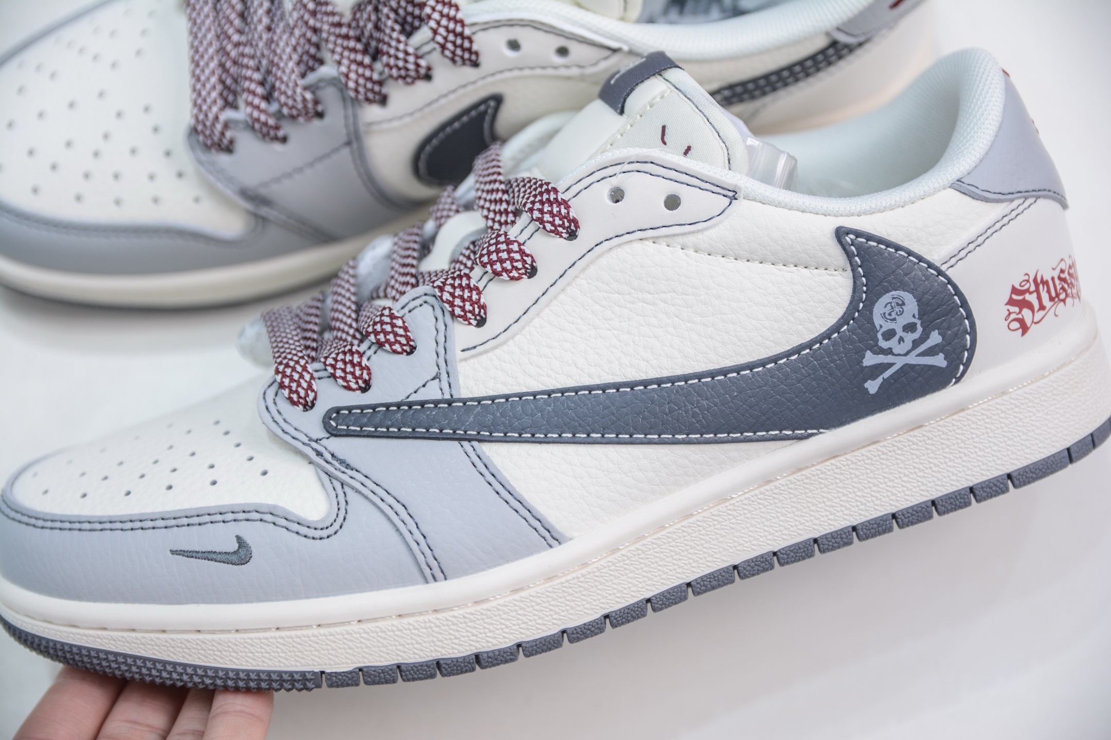 TS x Air Jordan x Stussy AJ1 Low 倒钩低帮联名斯图西-黑勾骷髅头 JJ2508-553