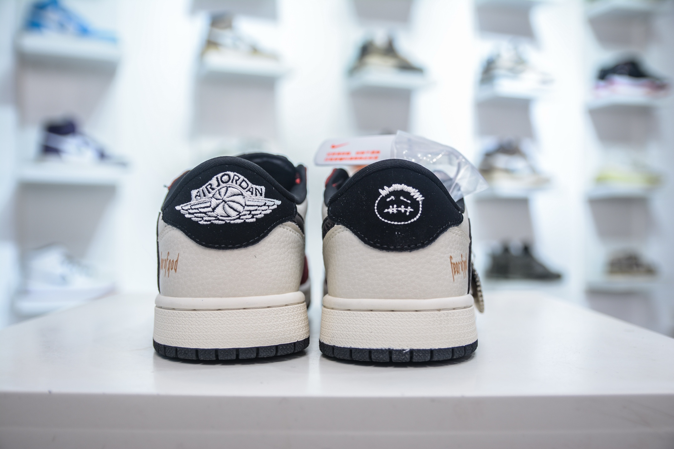 TS x Air Jordan x Fear Of God AJ1 Low 倒钩低帮联名FOG-白黑红 LD2025-012