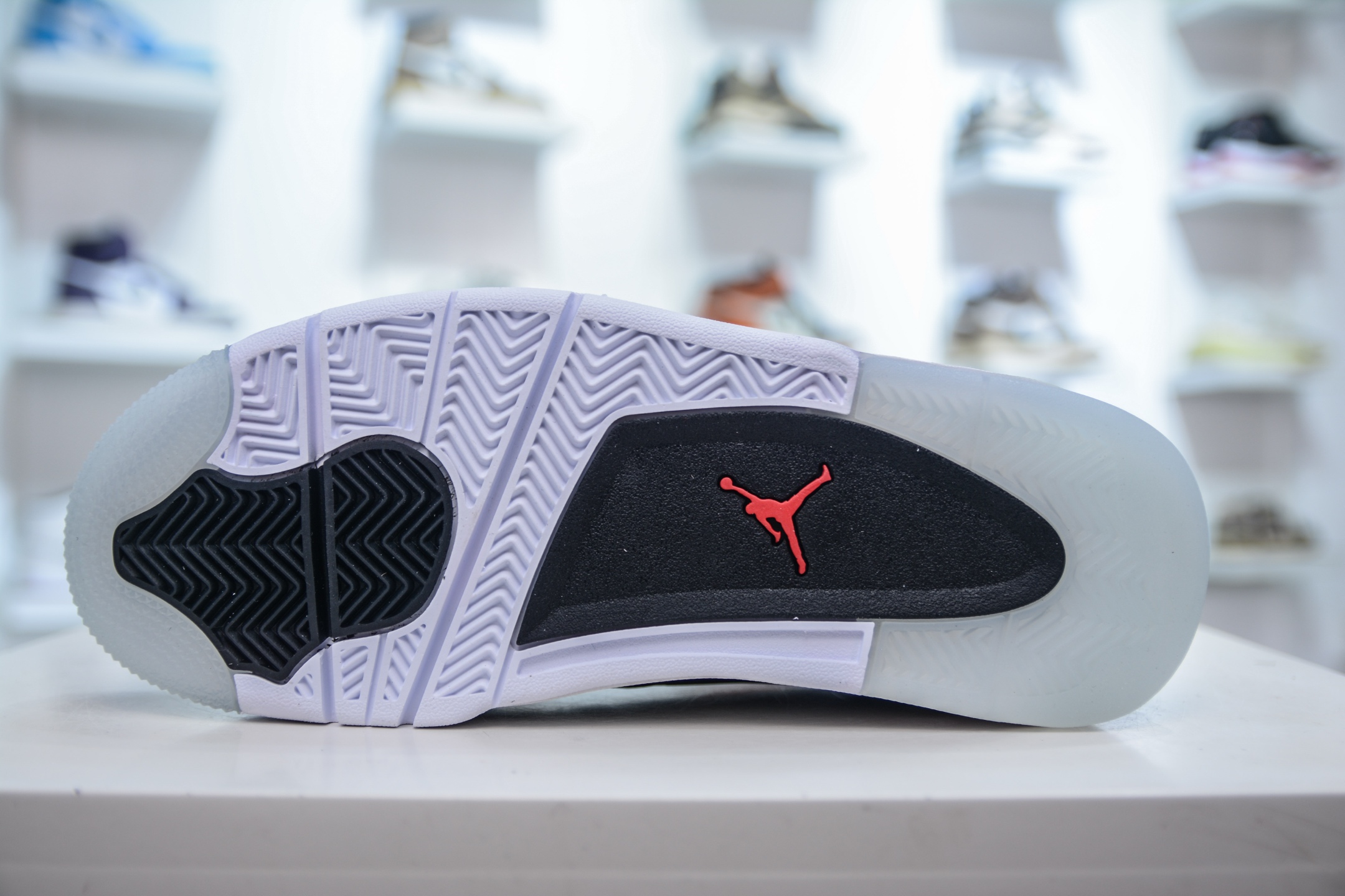 F版 Air Jordan AJ4 RM 重制版低帮复古篮球鞋 黑白灰 HV5184-010
