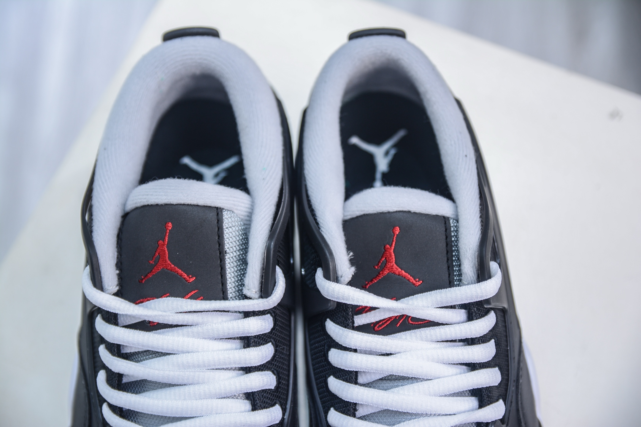 F版 Air Jordan AJ4 RM 重制版低帮复古篮球鞋 黑白灰 HV5184-010