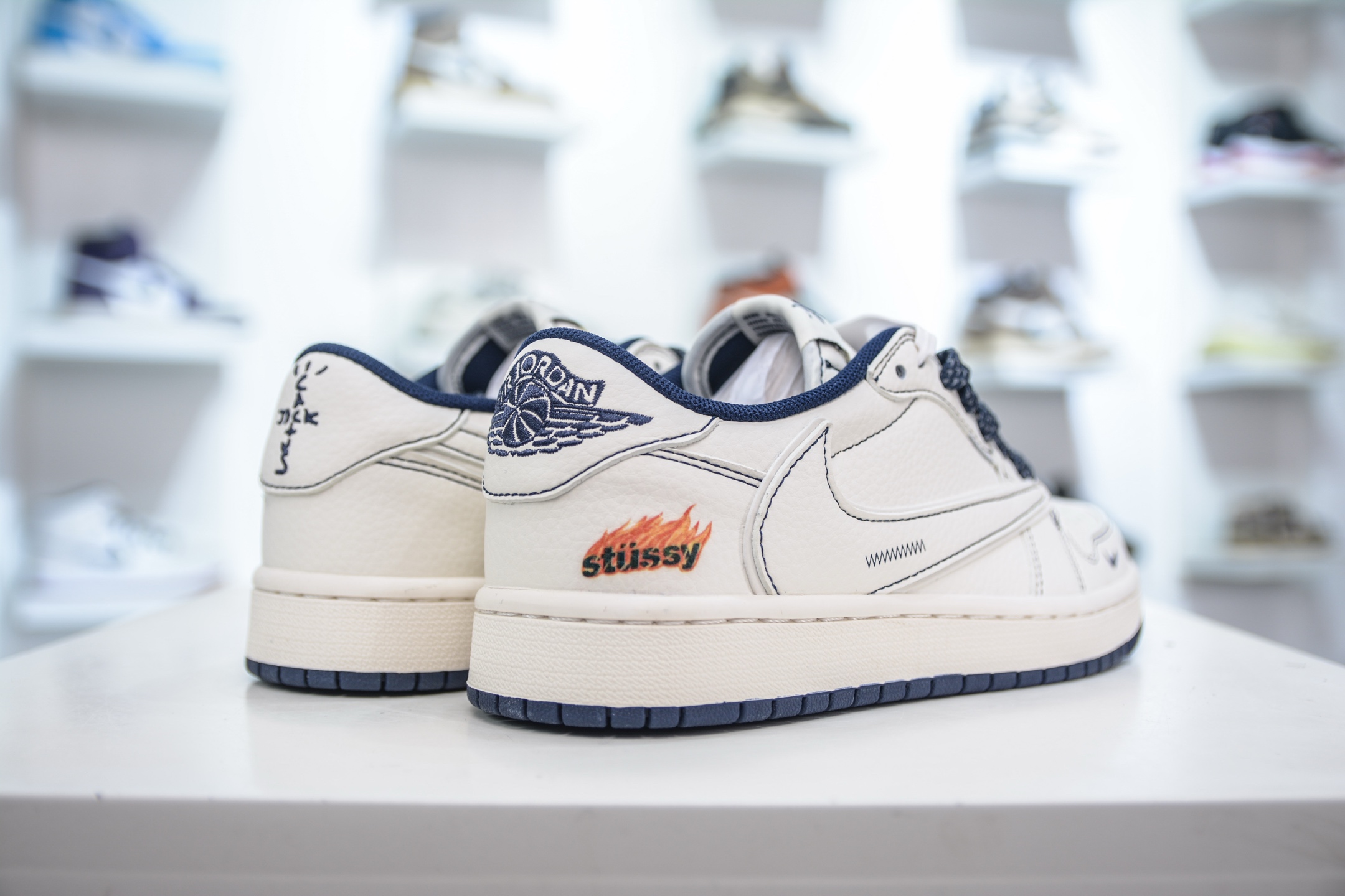 TS x Air Jordan x Stussy AJ1 Low 倒钩低帮联名斯图西-白深蓝 ZH2598-230