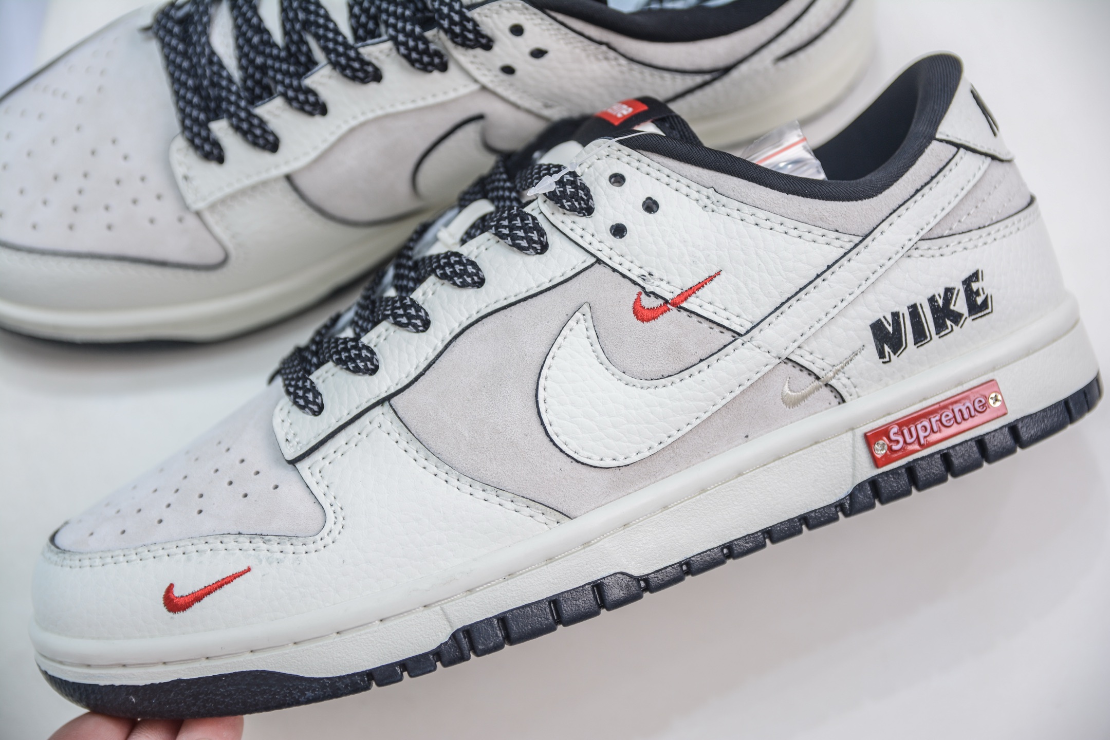 Nike SB Dunk Low x Supreme SUP联名-白红黑 SC9207-410
