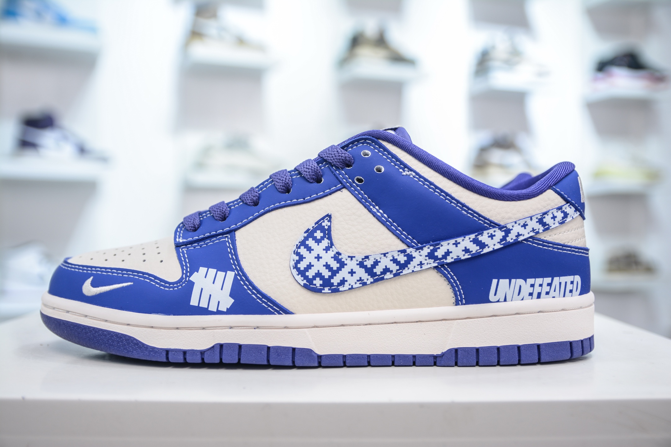 Nike SB Dunk Low x UNDEFEATED UND联名-白蓝马赛克勾 KK1333-045