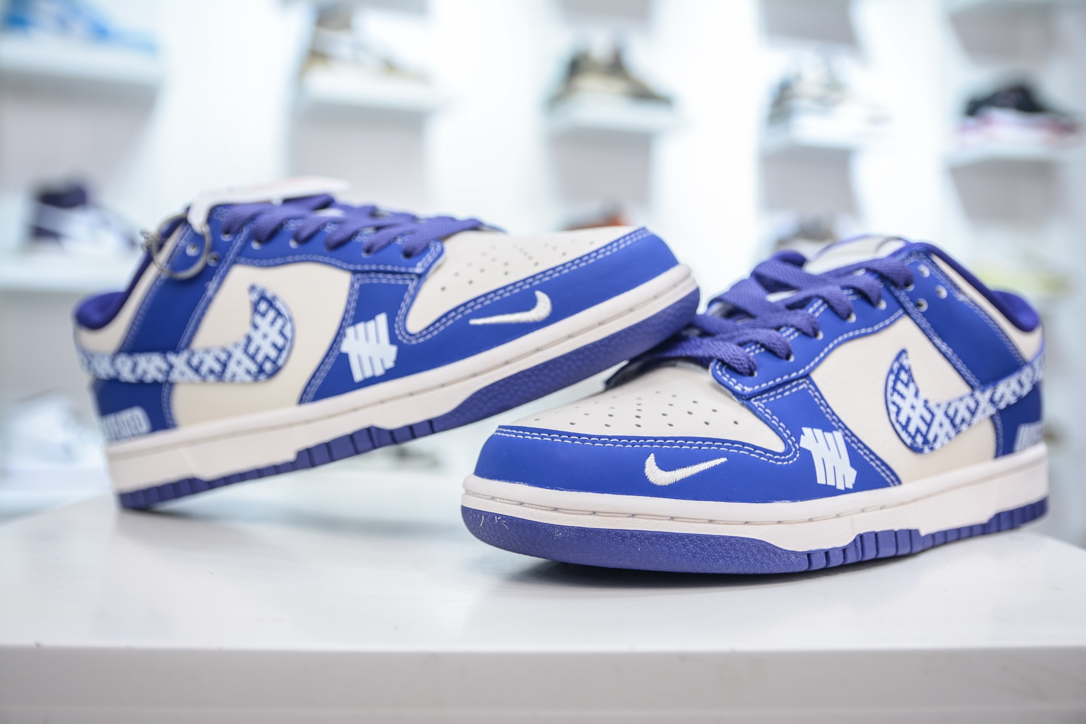 Nike SB Dunk Low x UNDEFEATED UND联名-白蓝马赛克勾 KK1333-045