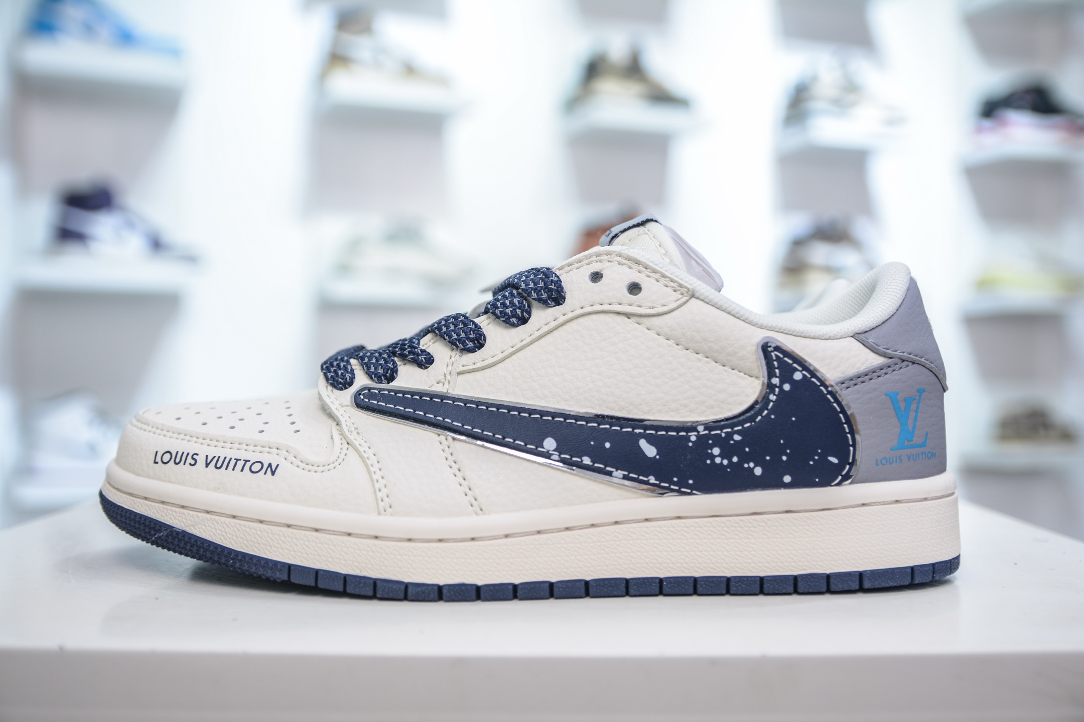 TS x Air Jordan x Louis Vuitton AJ1 Low 倒钩低帮LV联名-泼墨蓝勾 ZH2598-242