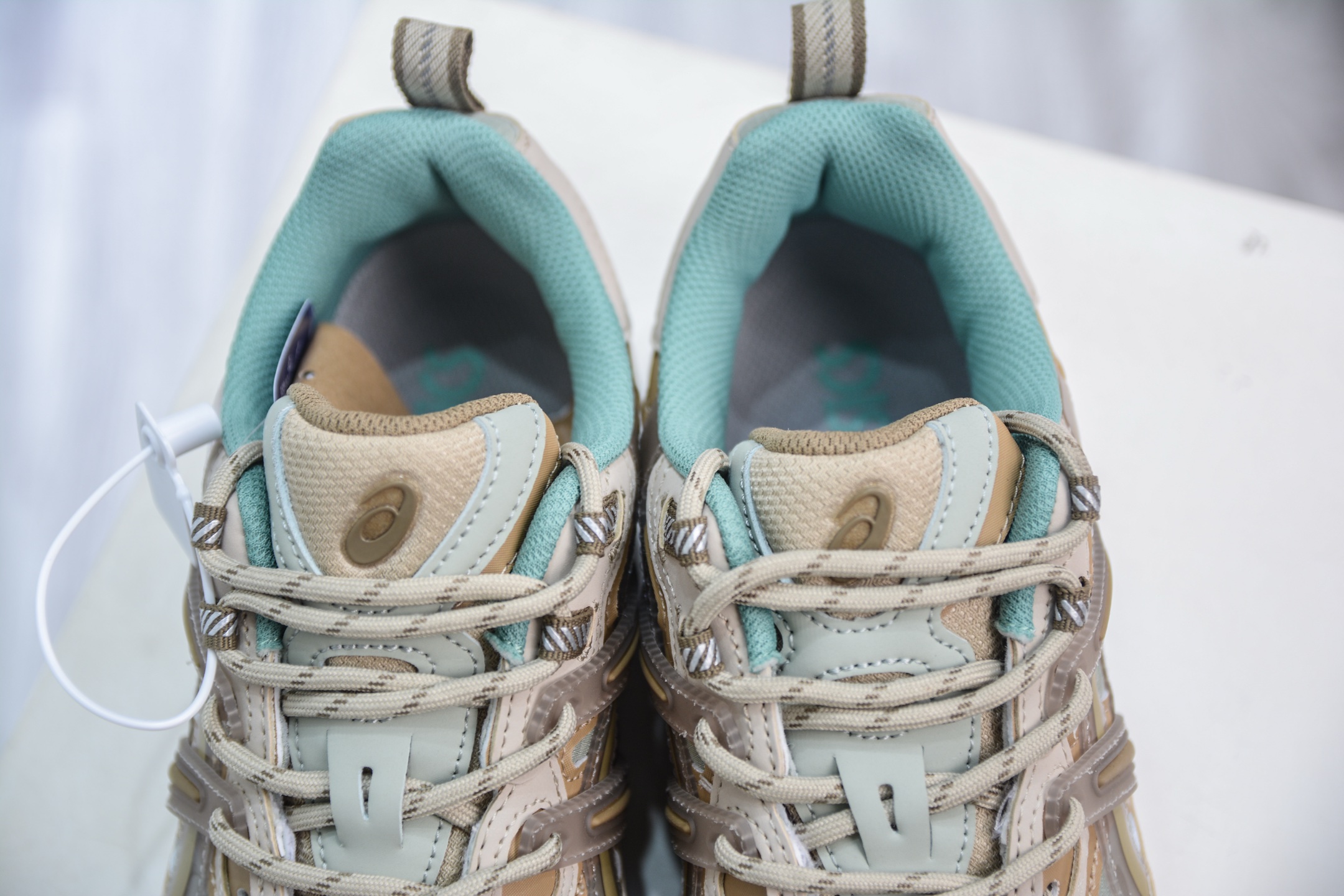 Asics Gel-NYC 纯原版本 亚瑟士运动休闲透气专业跑鞋 1203A558-300