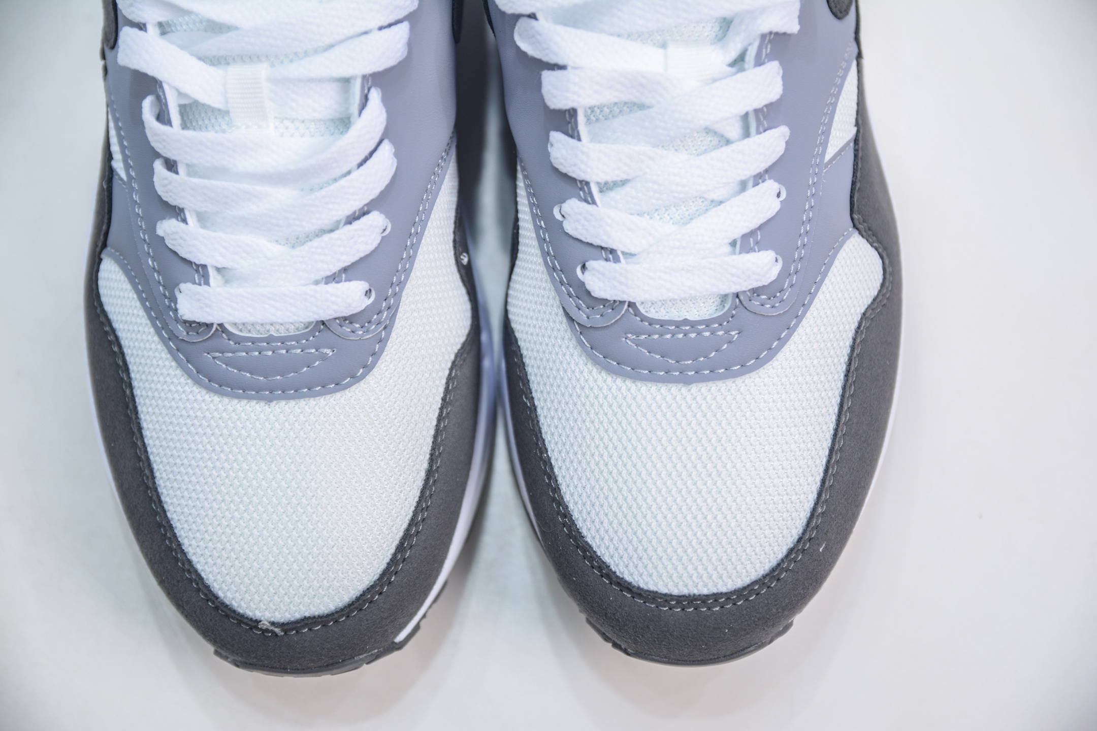NK Air Max 1 初代复古气垫慢跑鞋 HM9936-001
