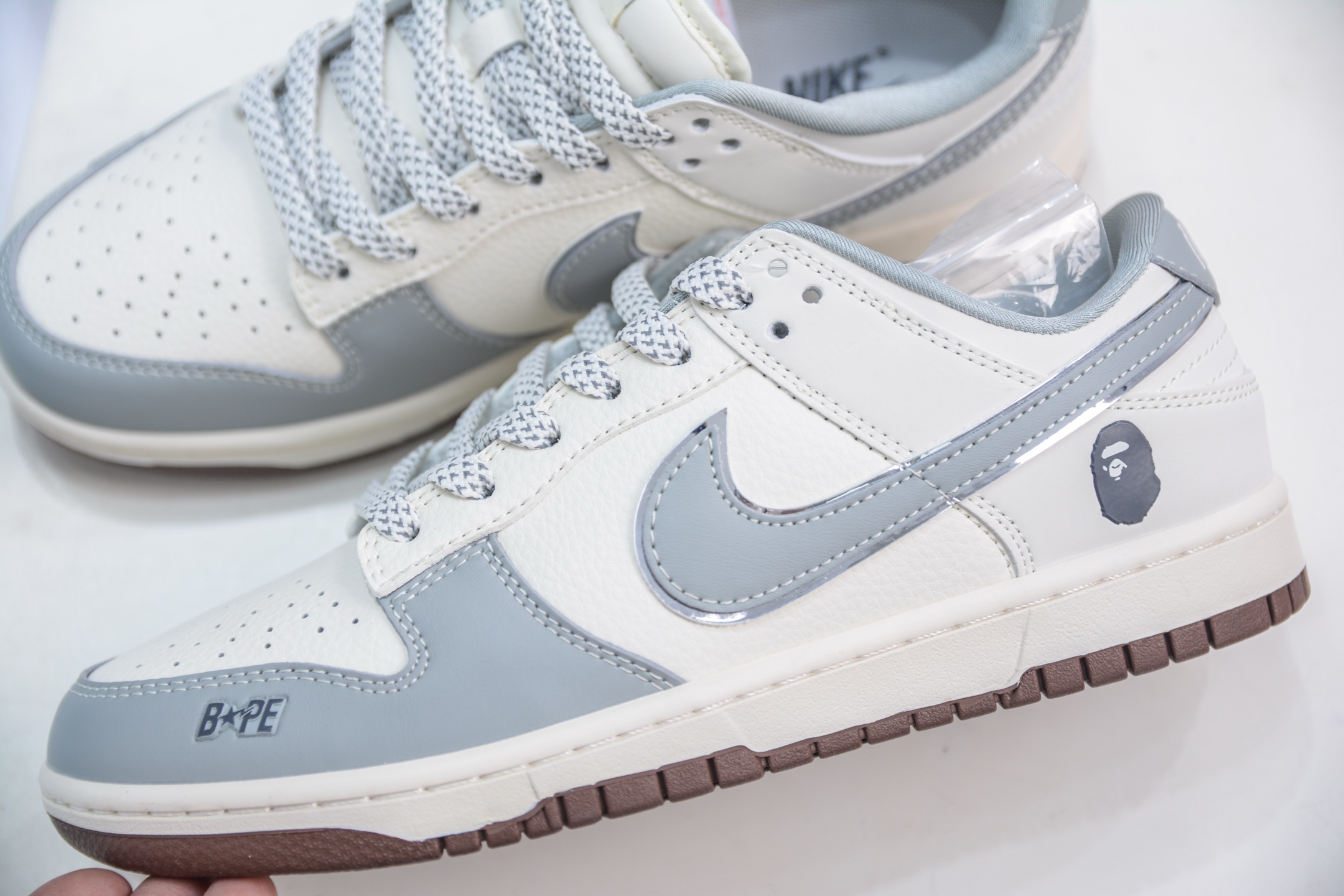 Nike SB Dunk Low x BAPE 猿人头联名-米灰棕底 JJ2508-558