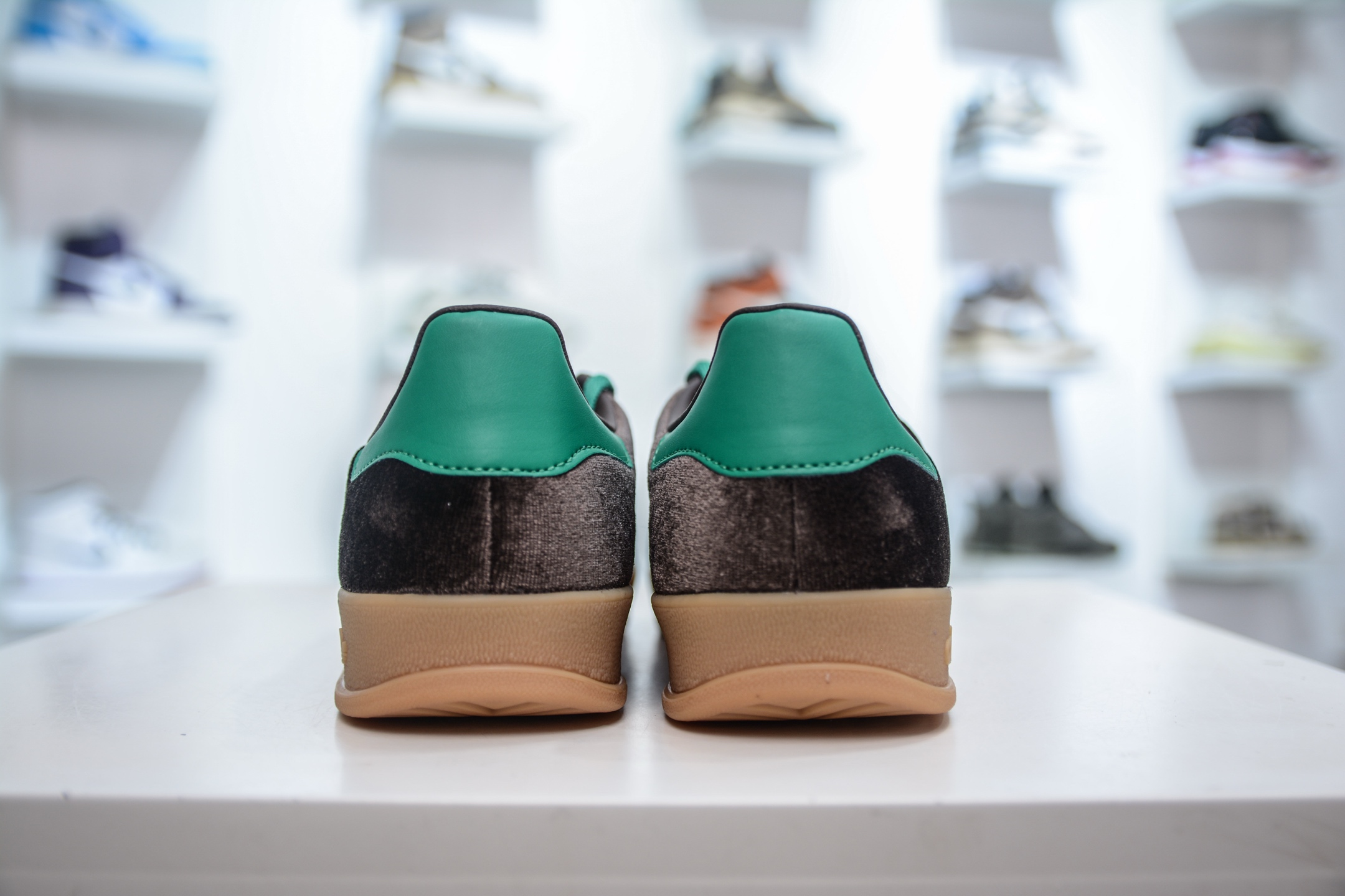 AD Original Gazelle Trainers 瞪羚室内鞋系列低帮复古百搭休闲运动德训风板鞋 JI2714