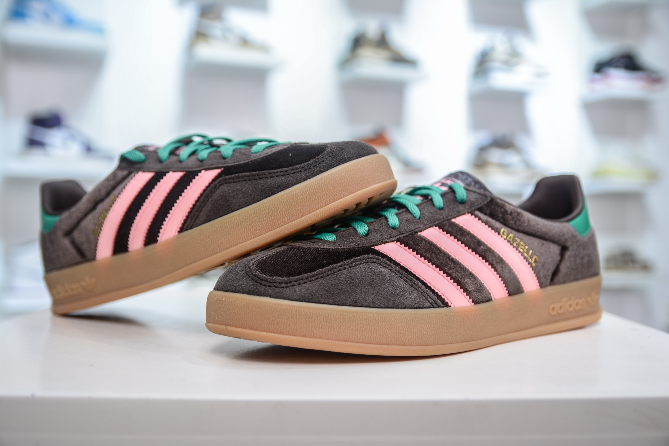 AD Original Gazelle Trainers 瞪羚室内鞋系列低帮复古百搭休闲运动德训风板鞋 JI2714