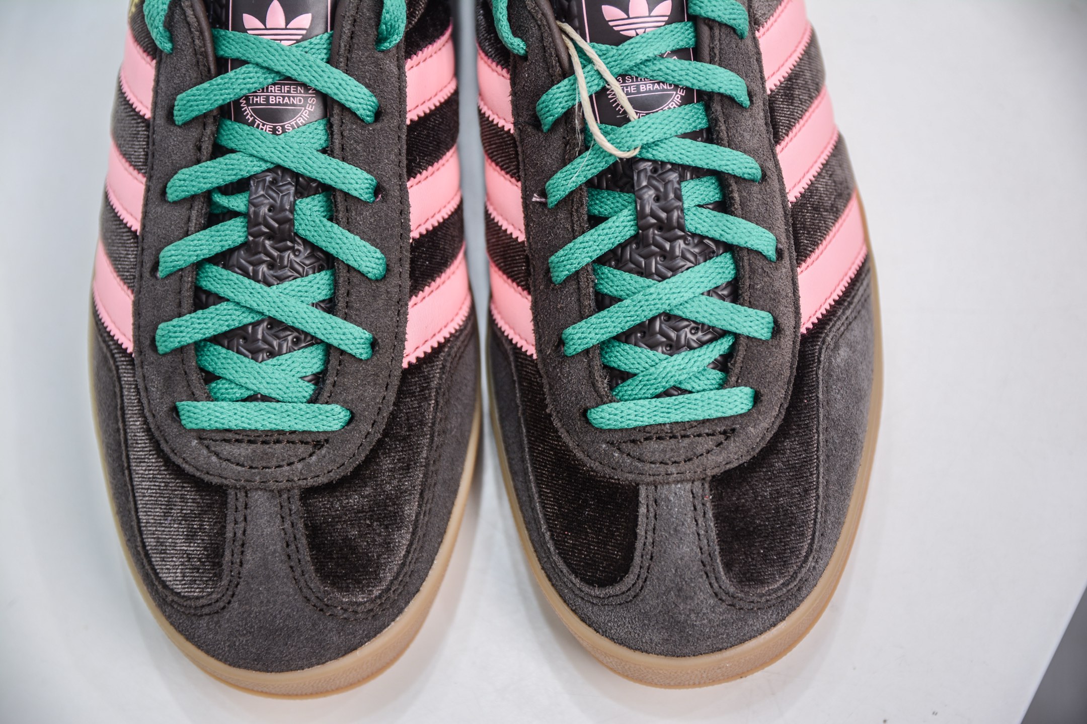 AD Original Gazelle Trainers 瞪羚室内鞋系列低帮复古百搭休闲运动德训风板鞋 JI2714