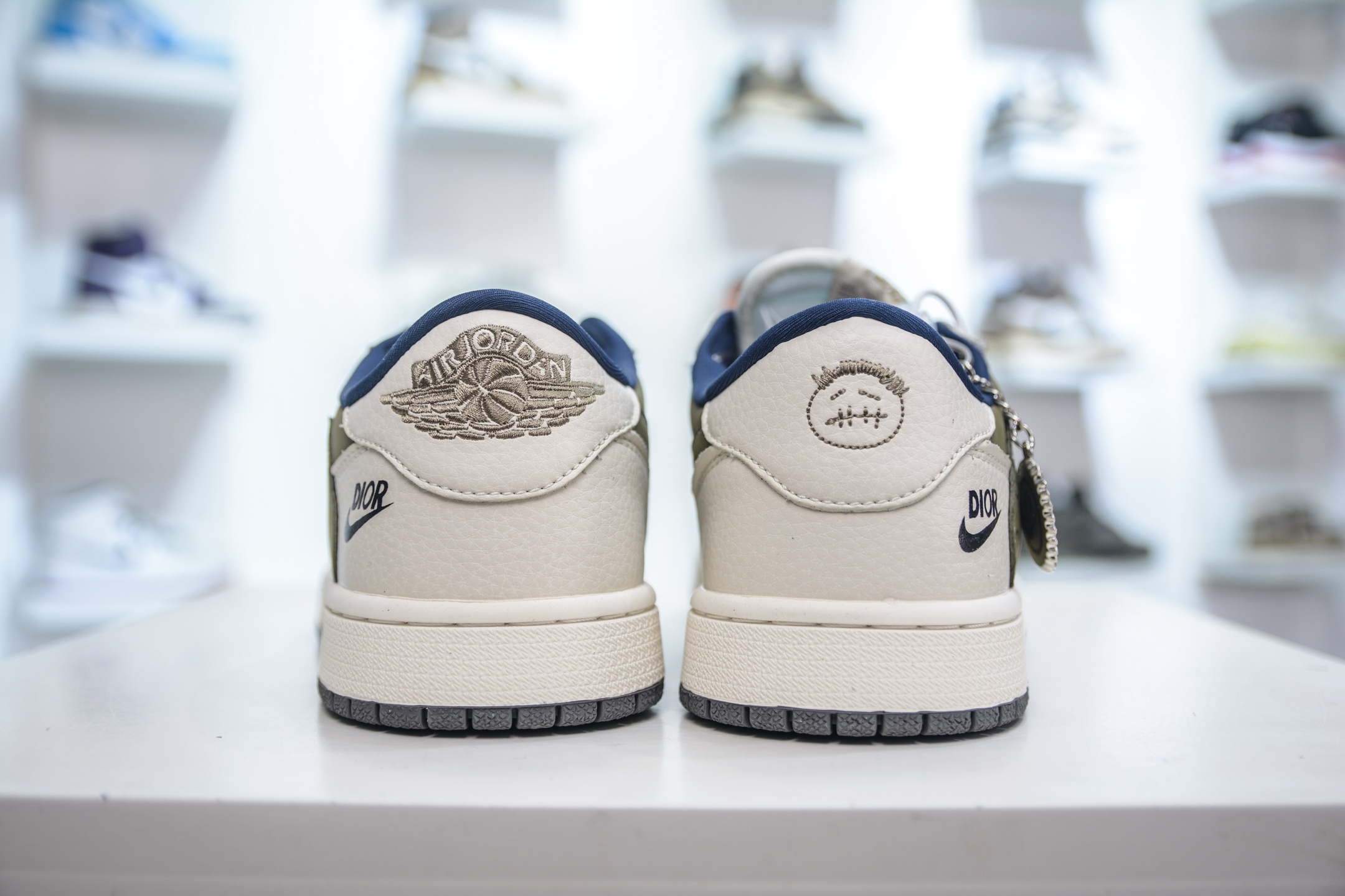 TS x Air Jordan x DIOR AJ1 Low 倒钩低帮联名迪奥-秧色米白 LD2025-008