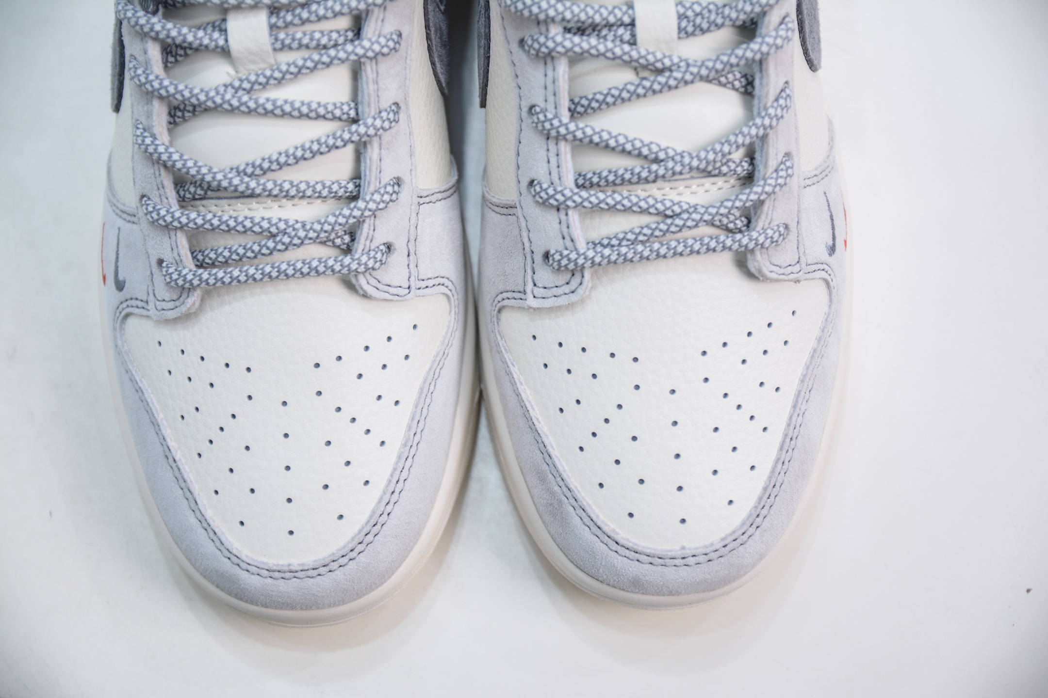 Nike SB Dunk Low x DIOR 迪奥联名-米白绿 KK1333-044