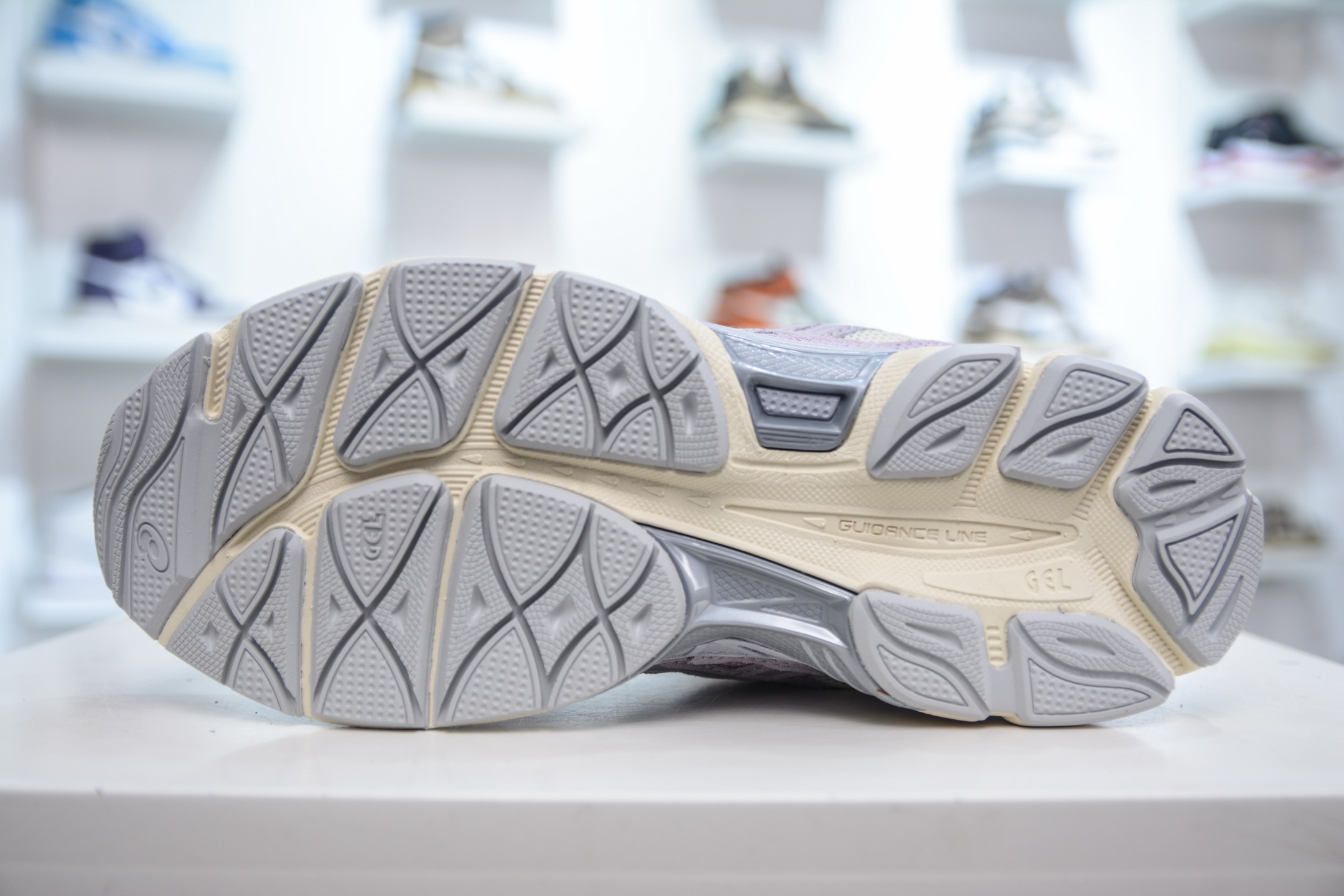 Asics Gel-NYC 纯原版本 亚瑟士运动休闲透气专业跑鞋 1203A383-106
