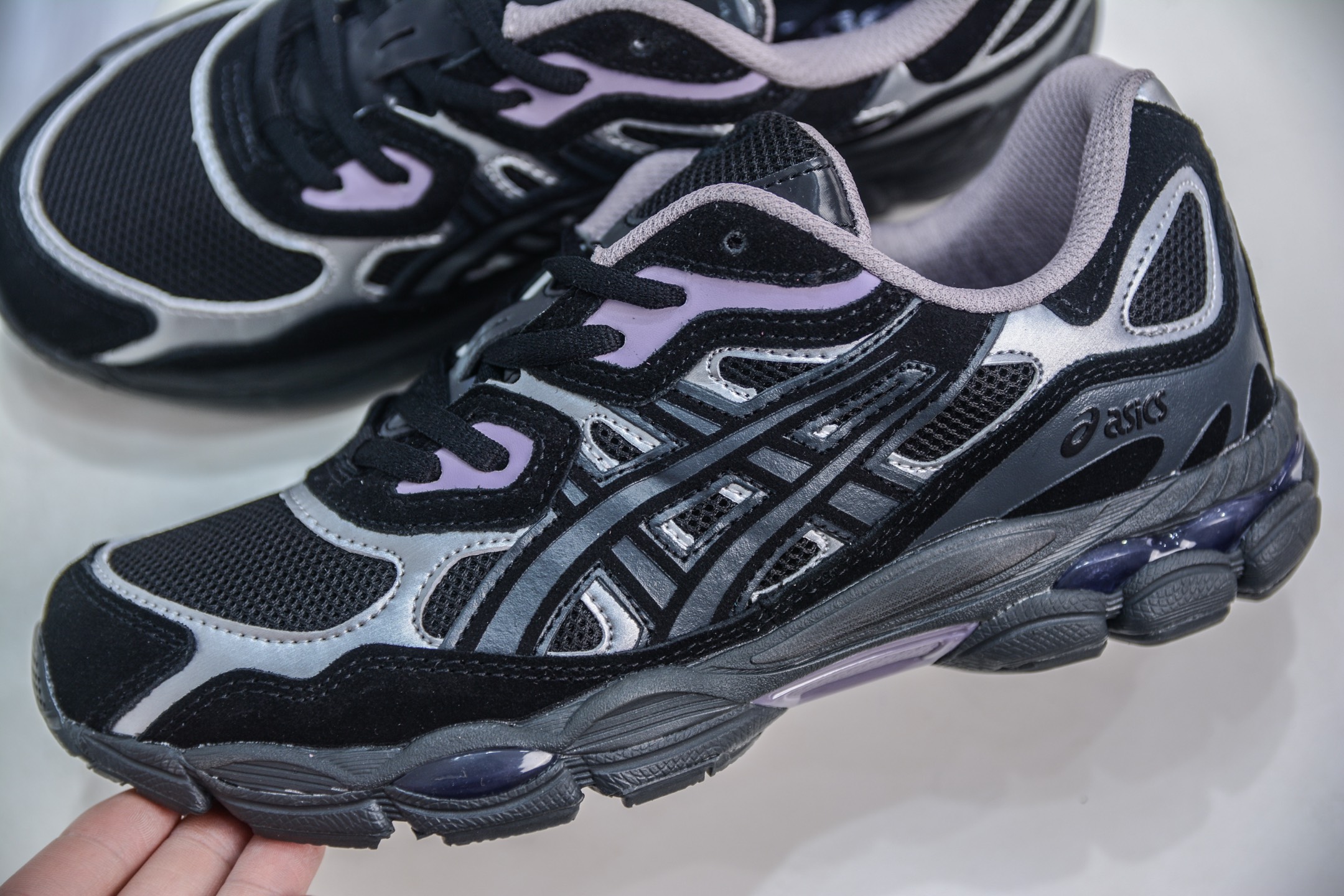 Asics Gel-NYC 纯原版本 亚瑟士运动休闲透气专业跑鞋 鞋面采用反绒皮与网布拼接 1203A632-001
