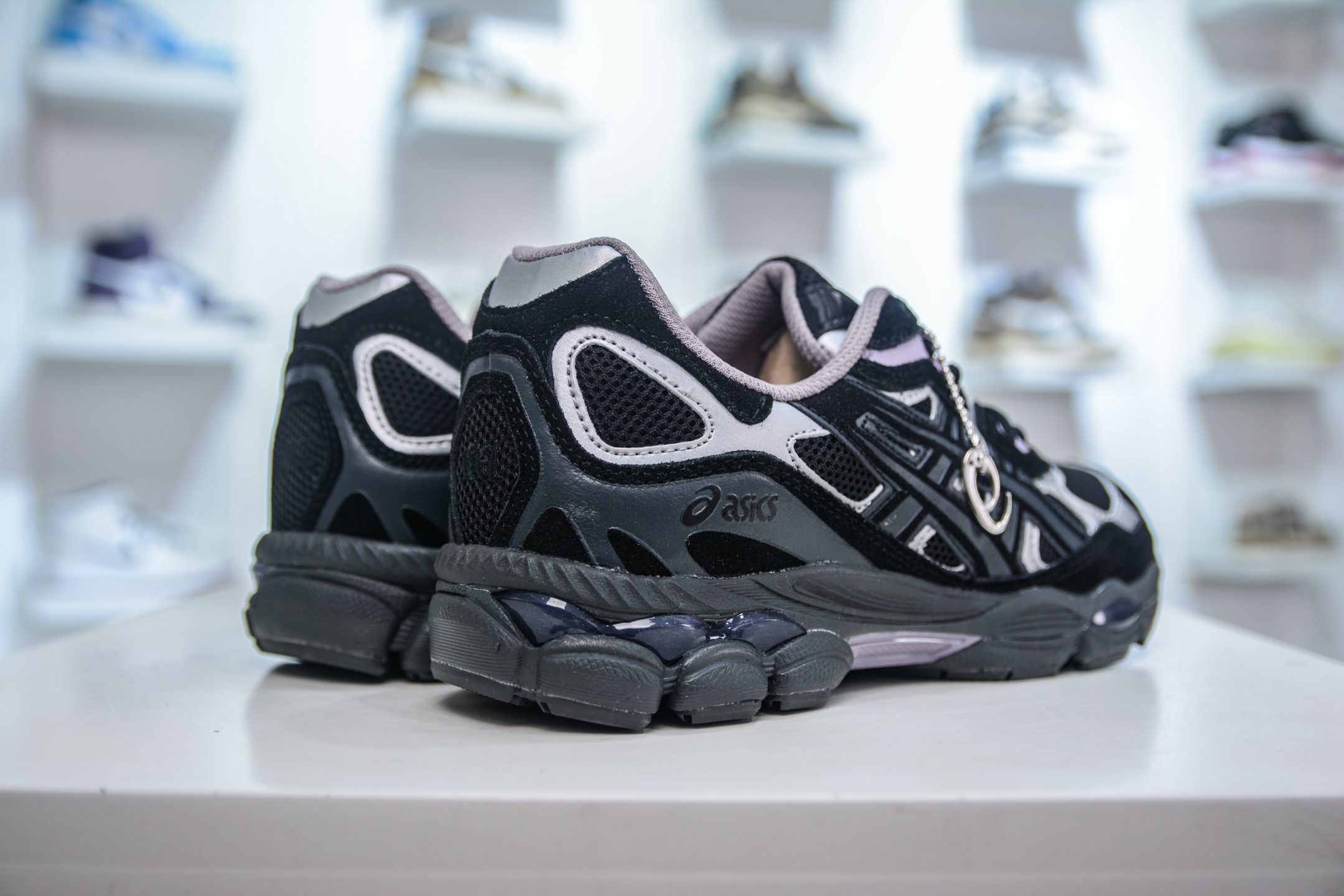 Asics Gel-NYC 纯原版本 亚瑟士运动休闲透气专业跑鞋 鞋面采用反绒皮与网布拼接 1203A632-001