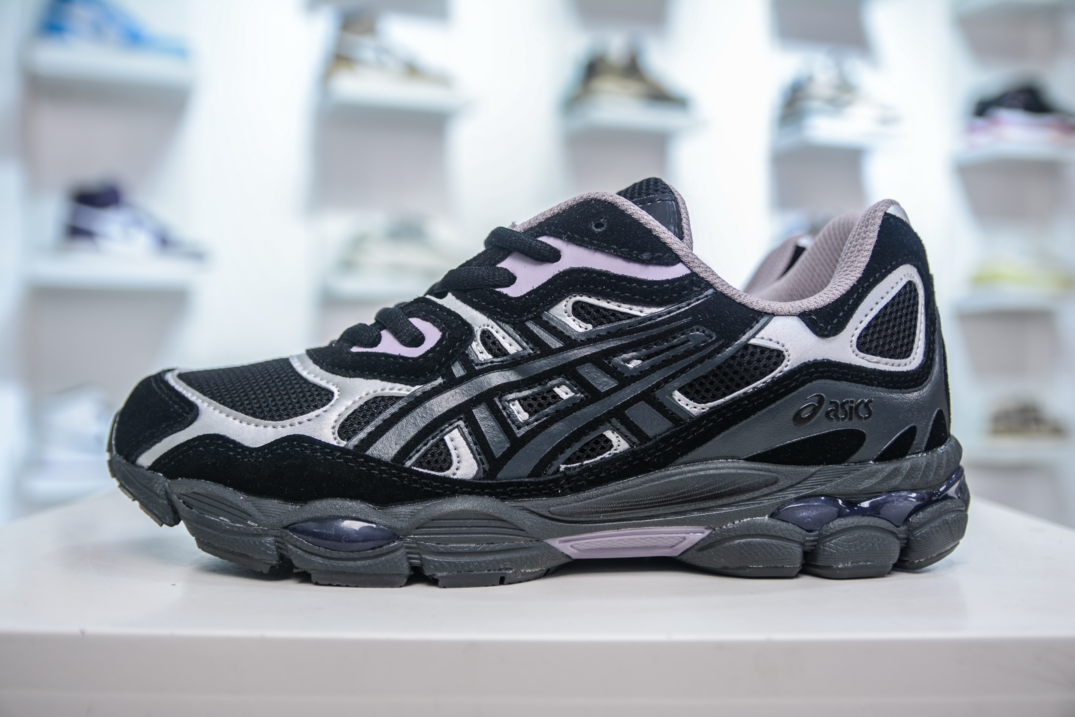 Asics Gel-NYC 纯原版本 亚瑟士运动休闲透气专业跑鞋 鞋面采用反绒皮与网布拼接 1203A632-001