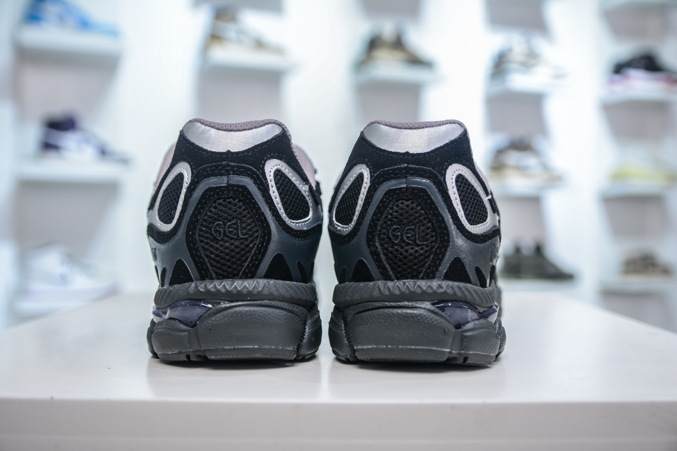 Asics Gel-NYC 纯原版本 亚瑟士运动休闲透气专业跑鞋 鞋面采用反绒皮与网布拼接 1203A632-001