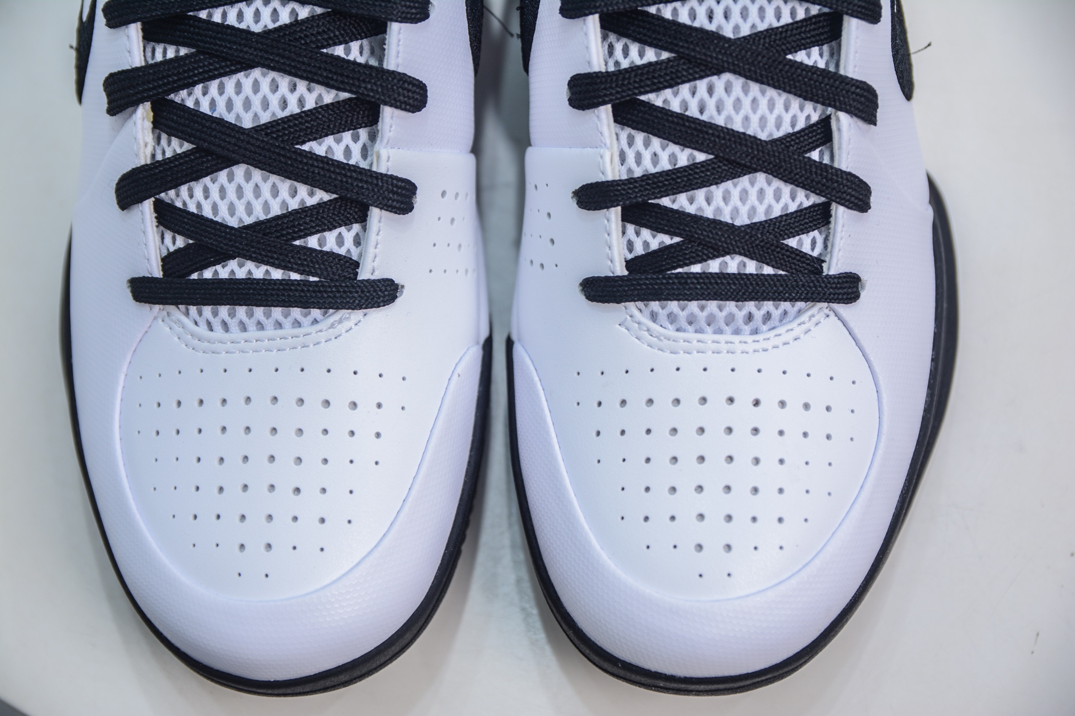 TOP纯原 NK Zoom Kobe 4 ”Mambacita” 科比四代 GiGi白黑 Zoom Turbo气垫后掌EVA缓震 FJ9363-100