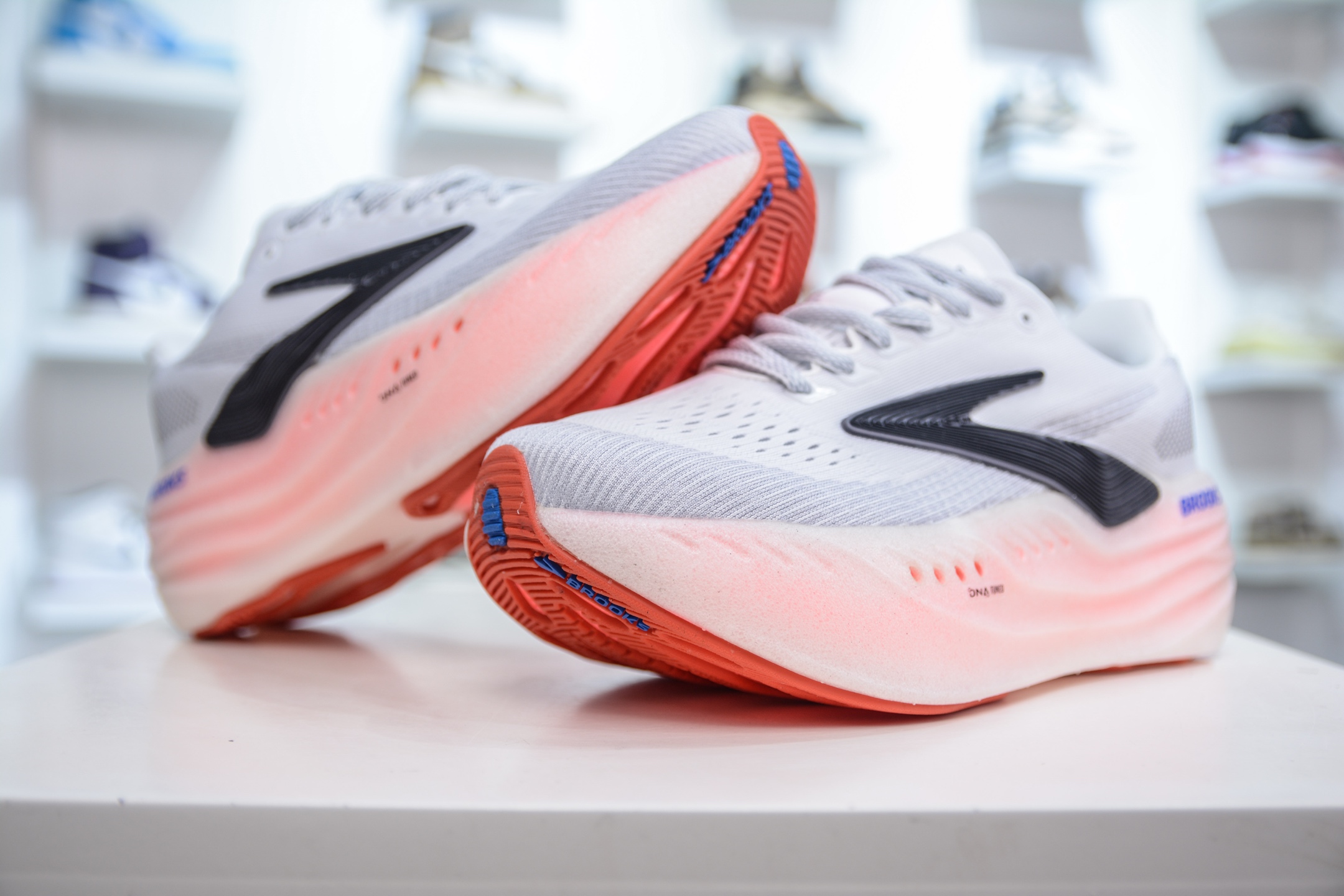 Brooks 布鲁克斯 Glycerin Max 超弹轻盈跑步鞋 120436 1B 118