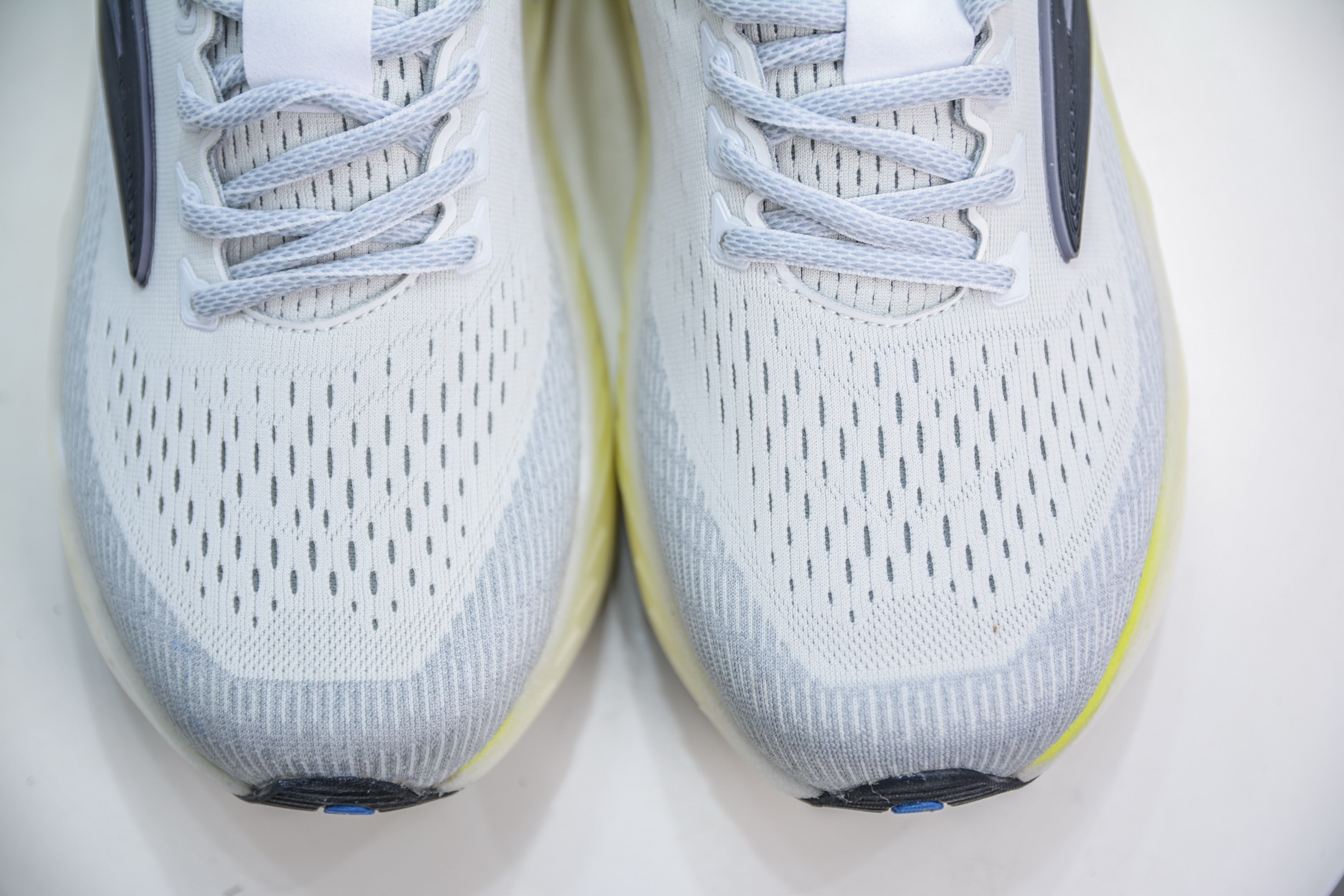Brooks 布鲁克斯 Glycerin Max 超弹轻盈跑步鞋 110447 1D 099