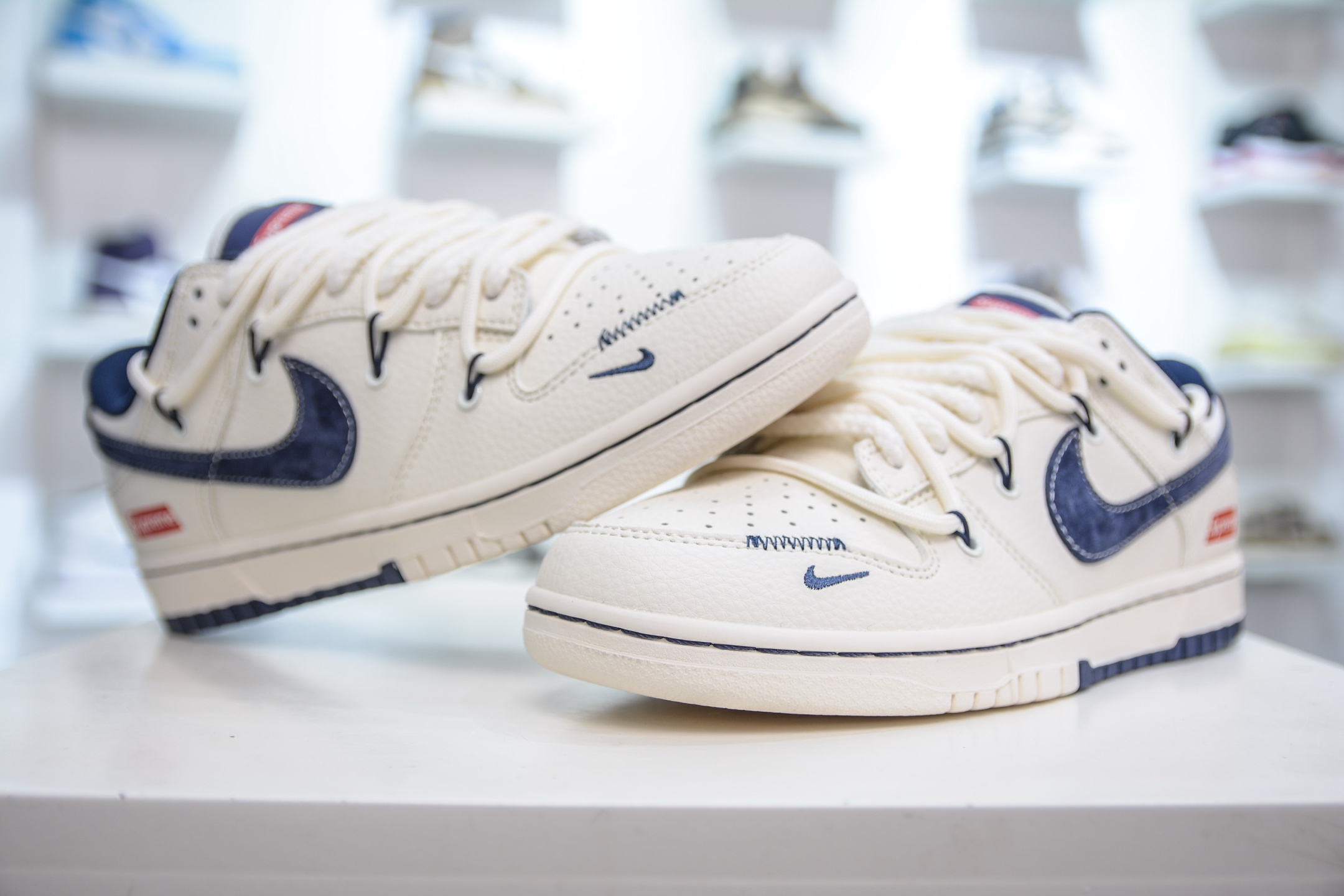 Nike SB Dunk Low x Supreme SUP联名-米白藏蓝勾绑带 YX5066-279