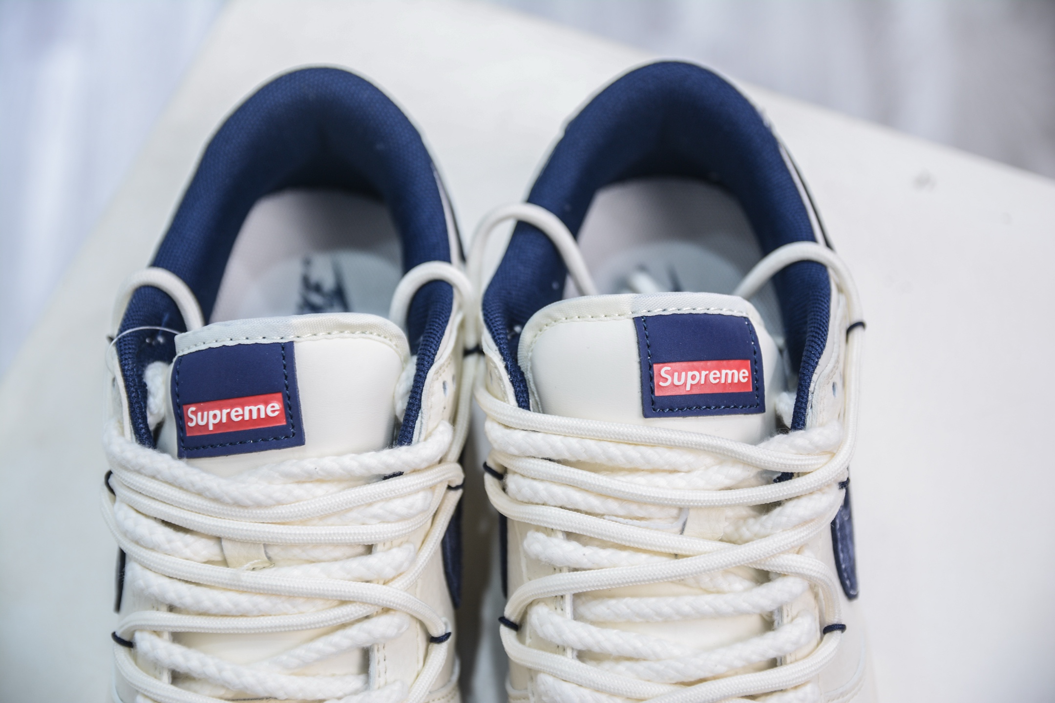 Nike SB Dunk Low x Supreme SUP联名-米白藏蓝勾绑带 YX5066-279